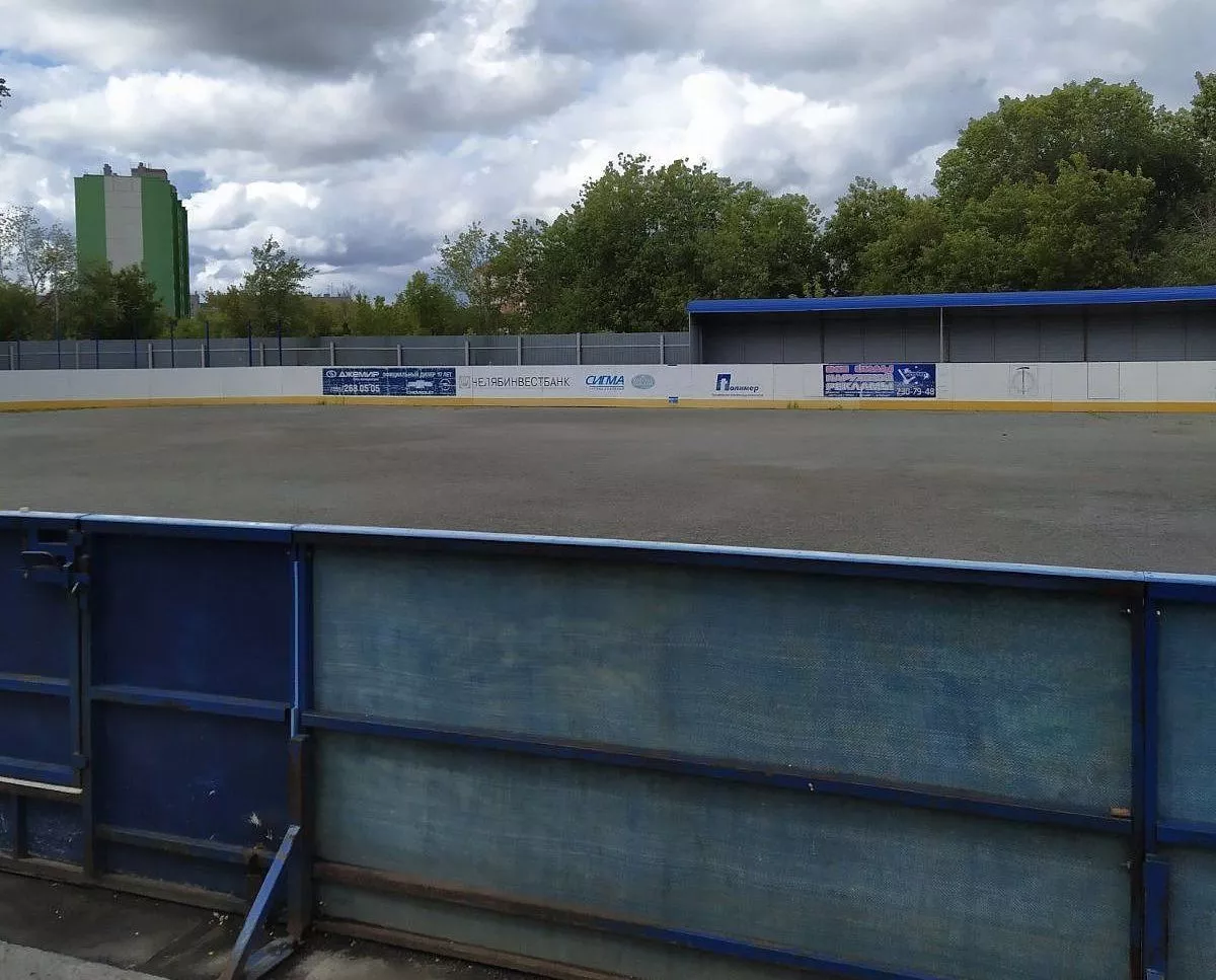 Крытый хоккейный корт в Копейске появится до Нового года