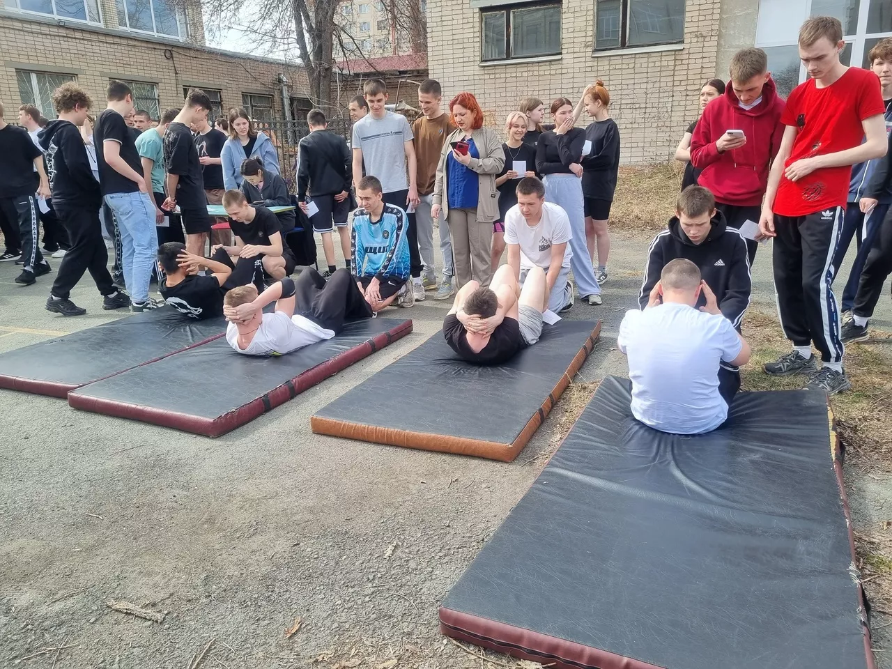 Состоялся спортивный праздник для студентов Копейского политехнического колледжа имени С.В. Хохрякова
