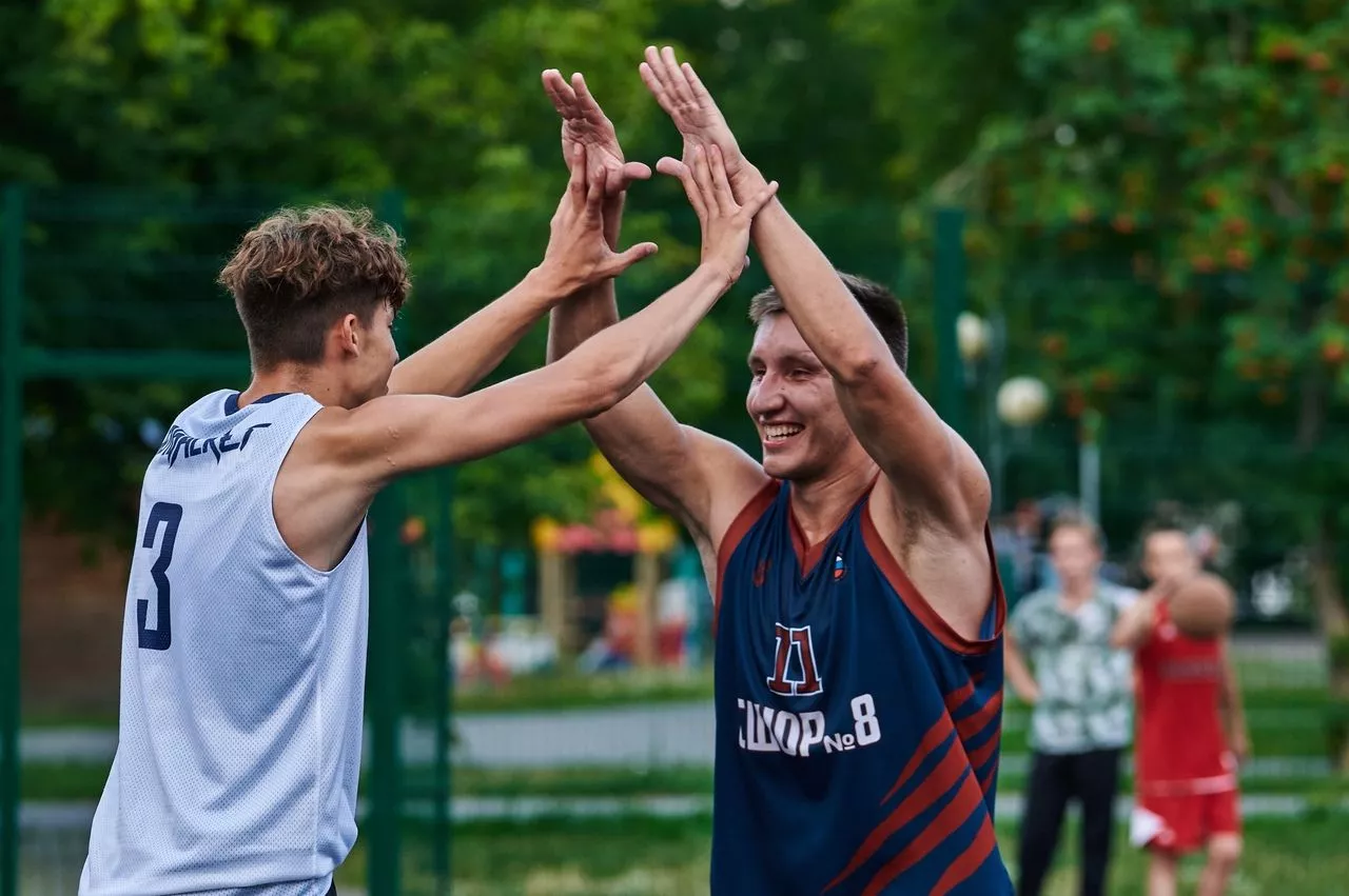 «Ленинская Баскет-пятница» с серебряным призером Олимпиады в Токио Кириллом Пискловым