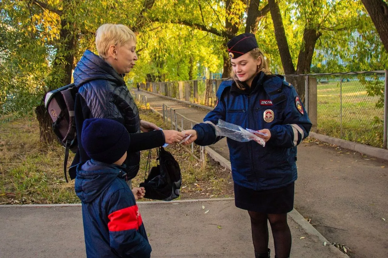 Сотрудники Госавтоинспекции провели акцию «Внимание, пешеход»