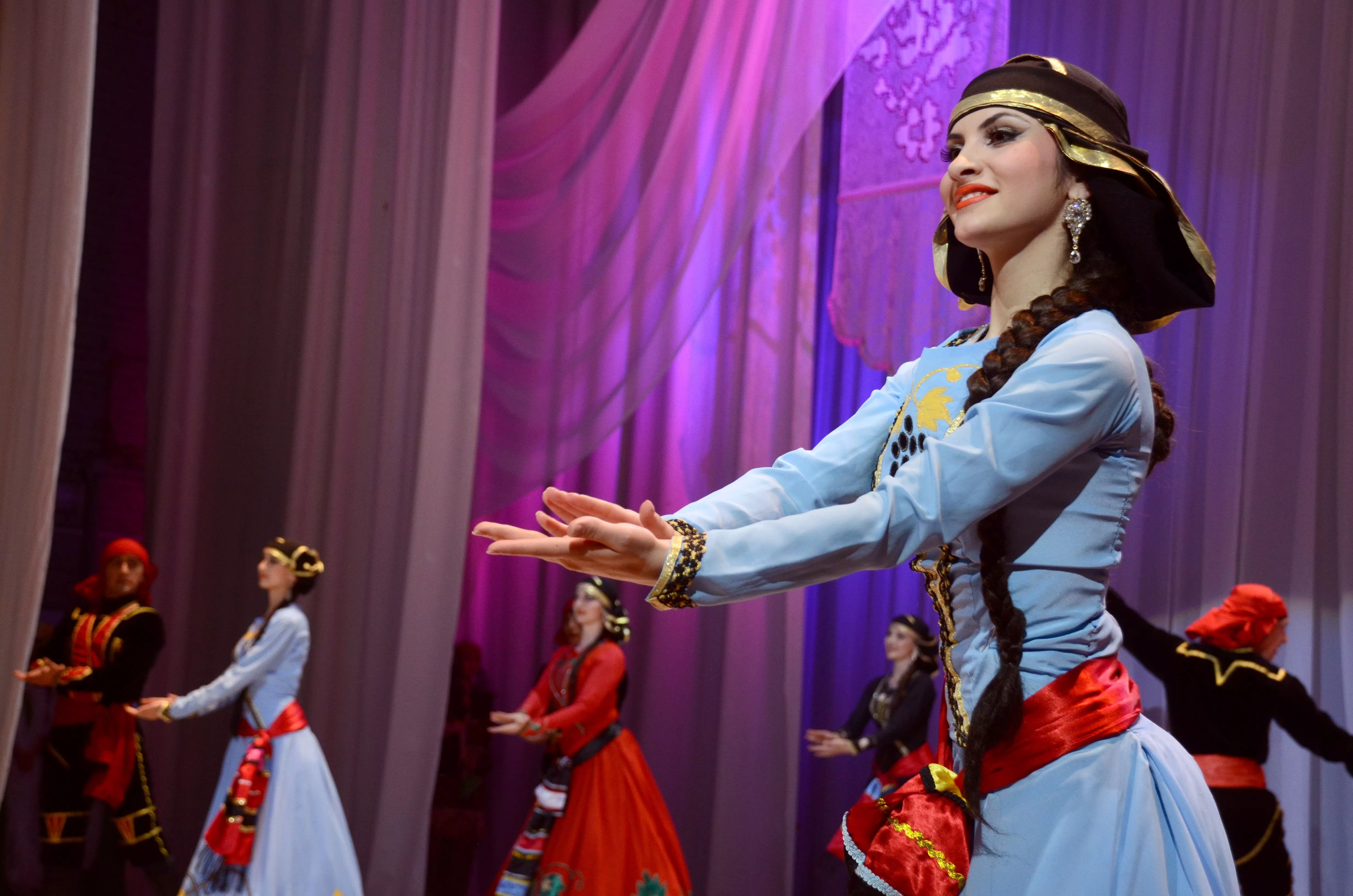 Челябинск построит танцевальный мост с Владикавказом