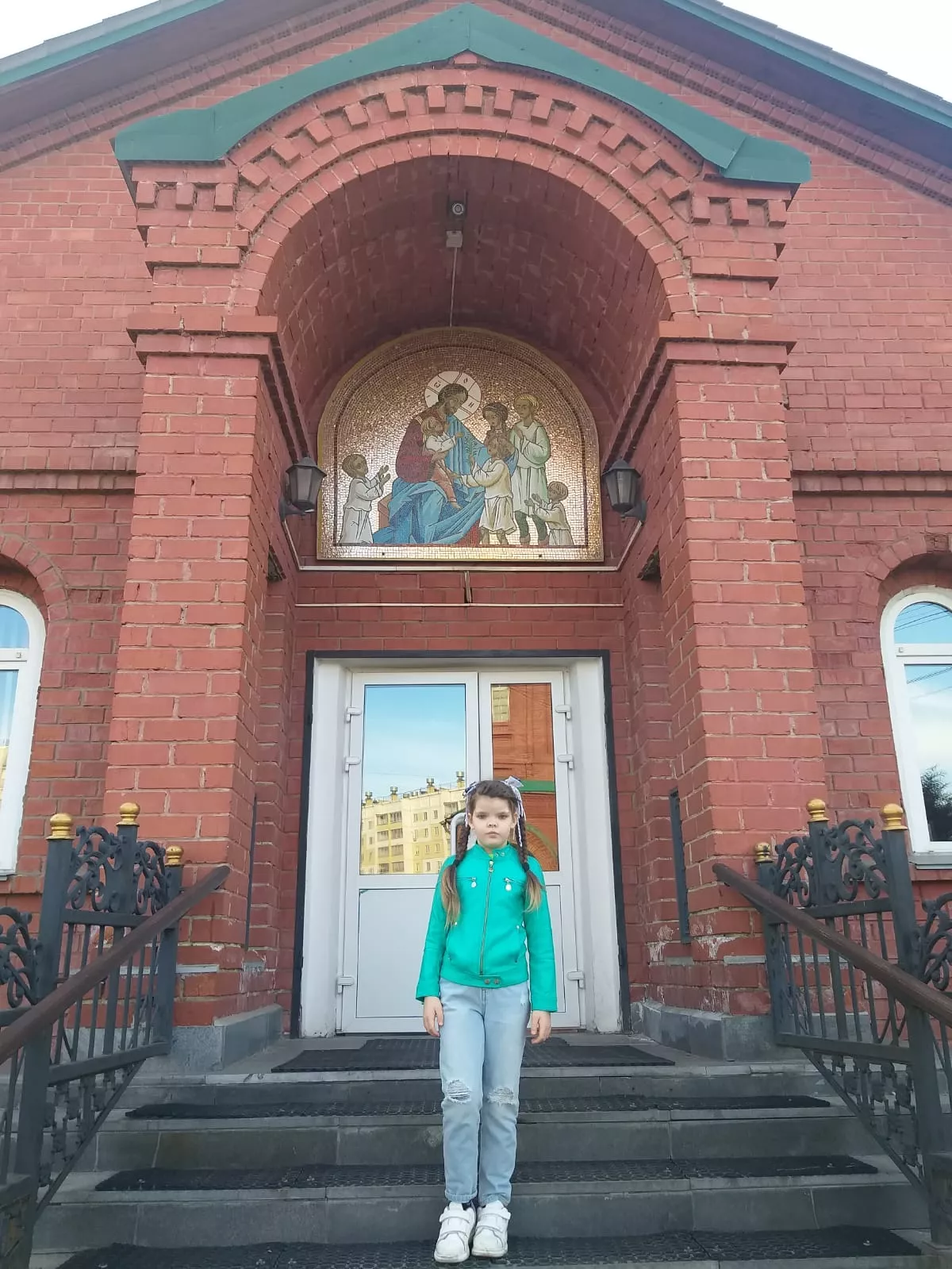 В храме Покрова Пресвятой Богородицы чувствовалась творческая атмосфера