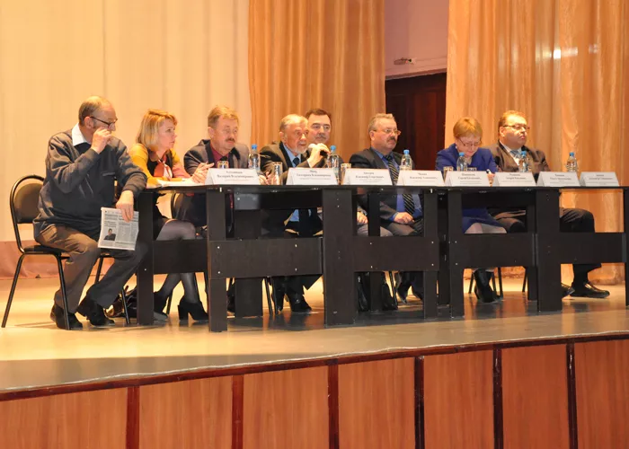 Сход в поселке Железнодорожный