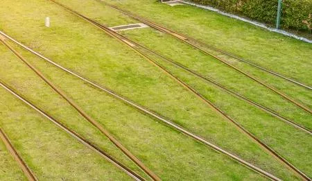 На ремонт трамвайных путей в центре Челябинска направят 85 млн