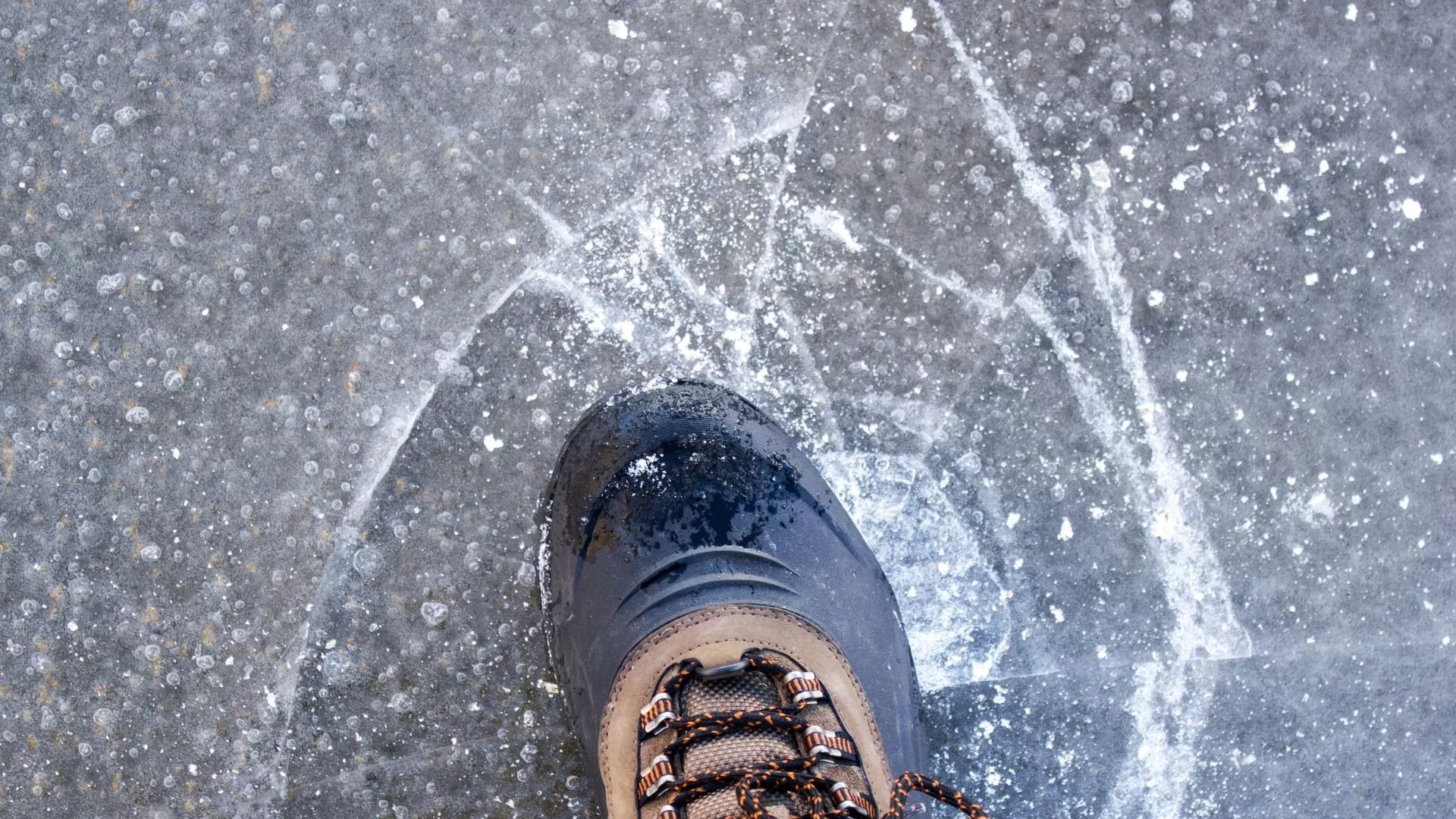 Рыбалка на южноуральских озерах остается опасной