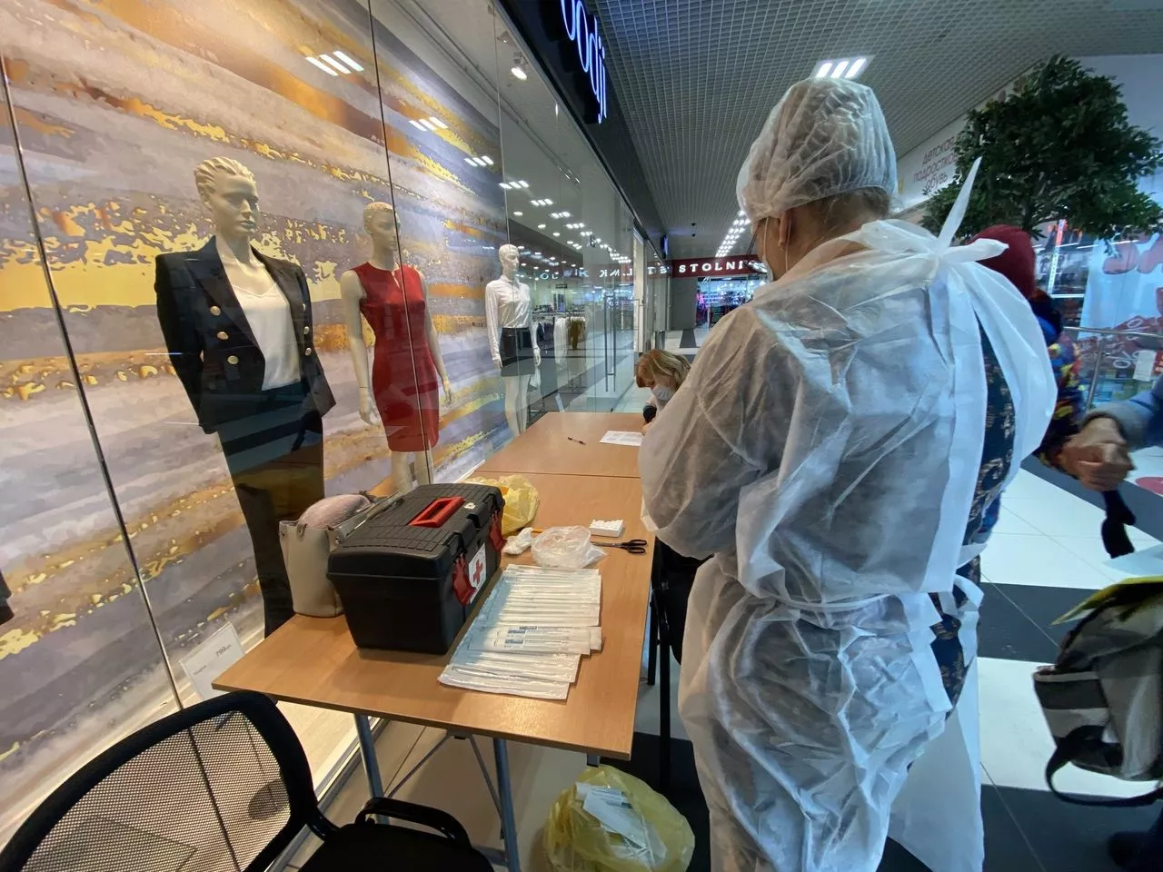 Привиться от ковида и гриппа можно в субботу в ТРК Слава