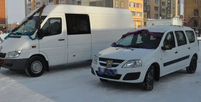 Копейская спортивная школа получила автомобили в подарок