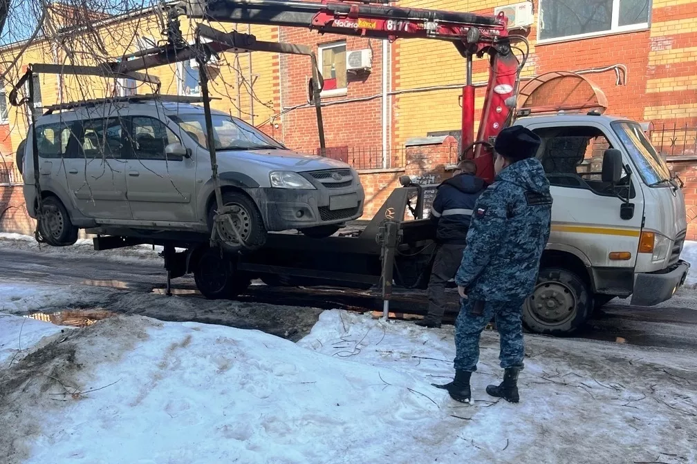 В Копейске арестованы четыре автомобиля