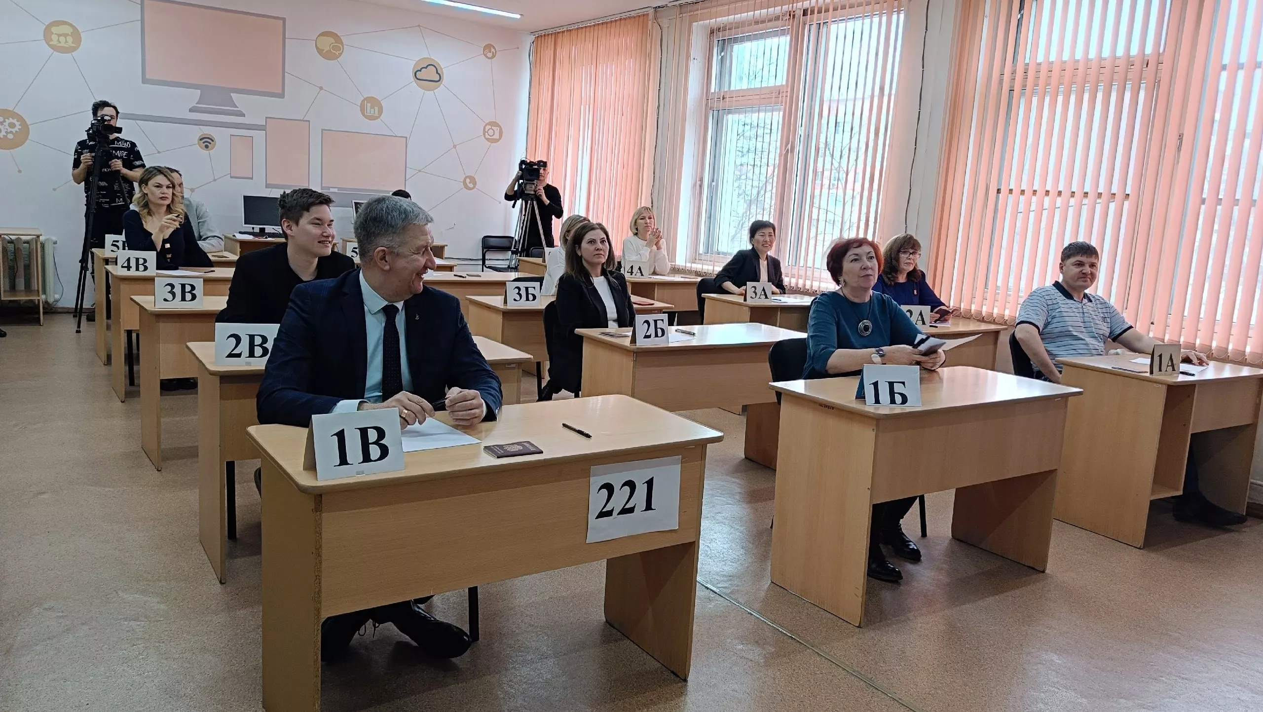 Копейских родителей познакомили с процедурой ЕГЭ