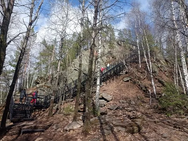 Журналистам презентовали семейный маршрут выходного дня по экотропе на Семибратке