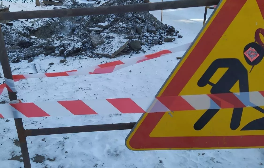 Из-за ночной аварии на основном водоводе снижено давление воды на Копейск