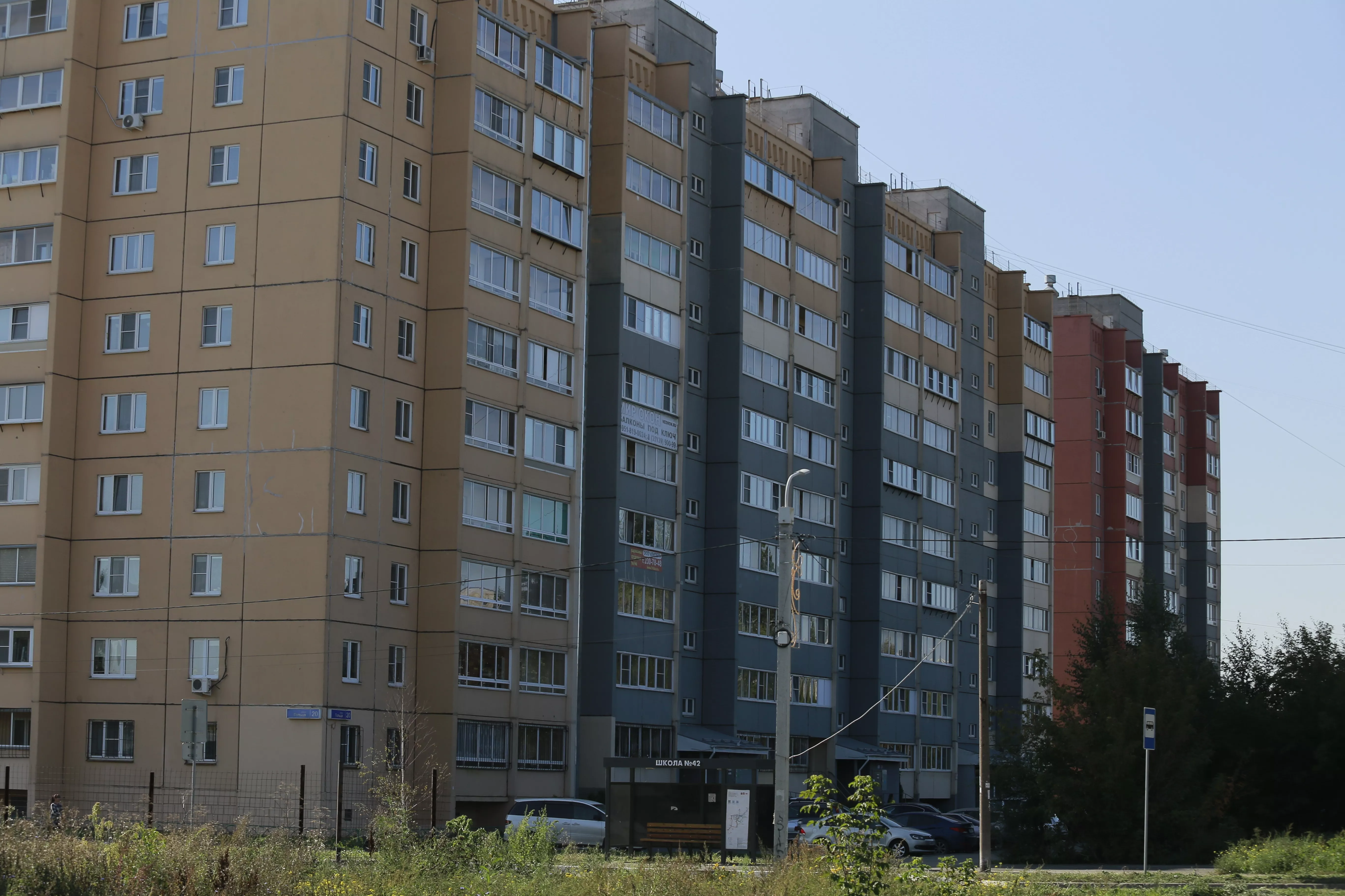 Жители Урала предпочитают современные дома, но ценят «сталинские» детали