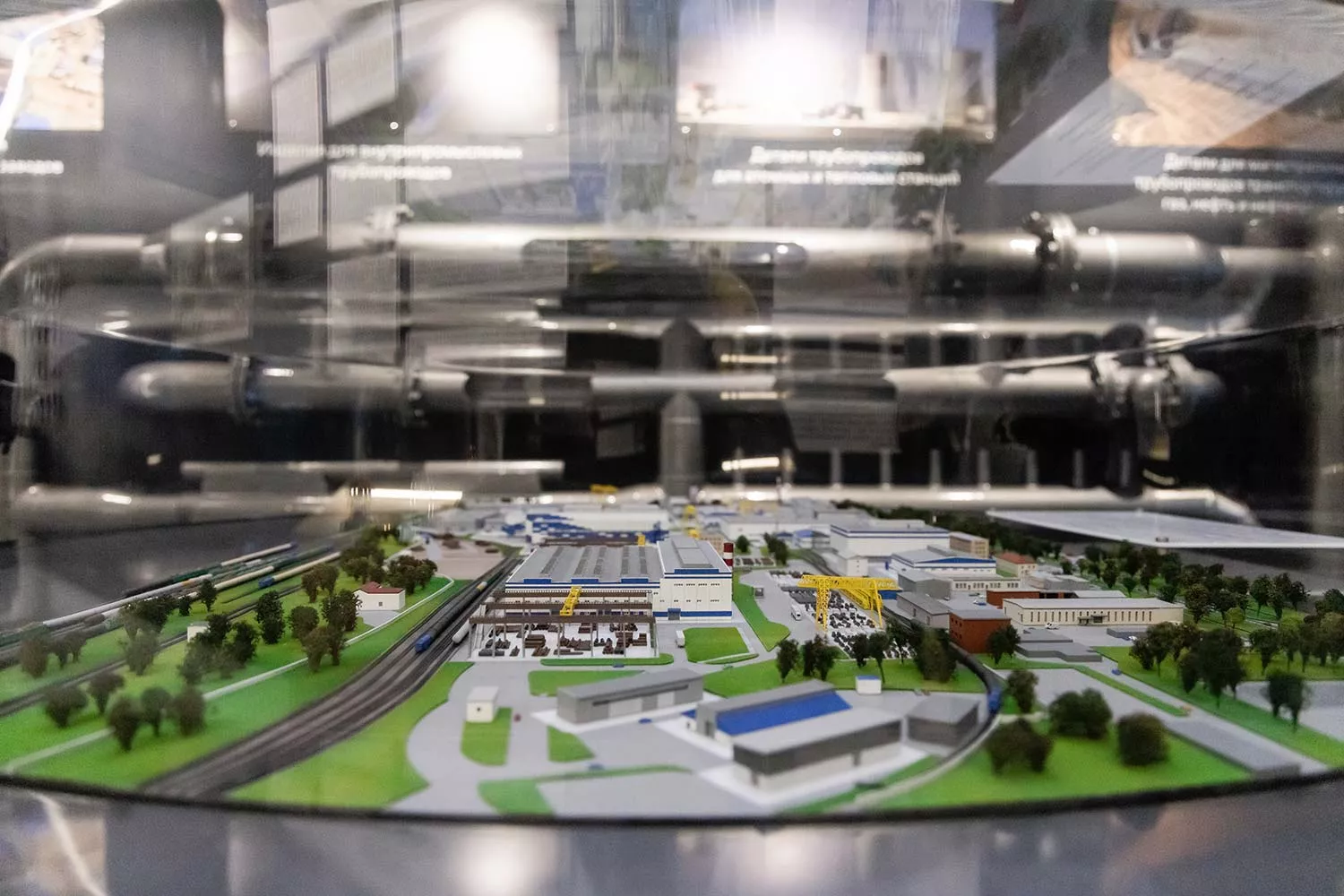 «ШУМ» на заводе: предприятие в Челябинске стало площадкой блог-тура