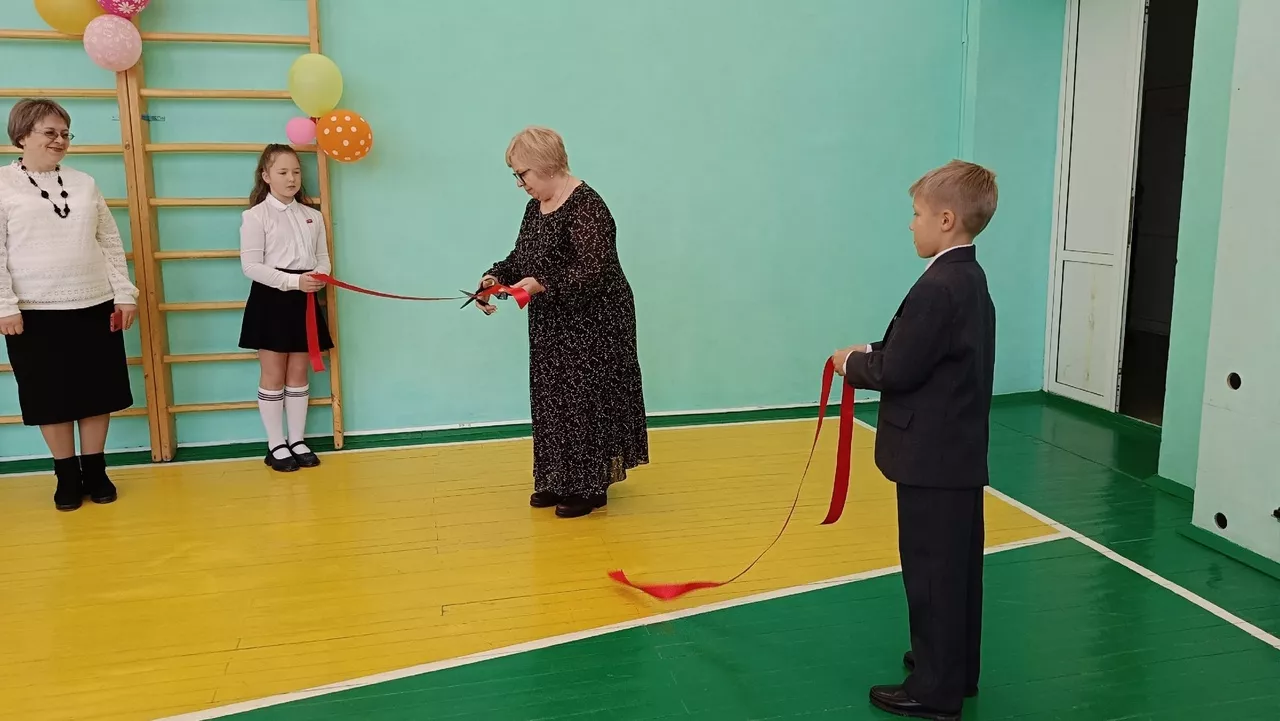 В Копейской школе №5 торжественно открыли новые классы дополнительного образования для школьников