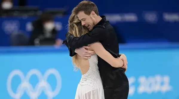 Российские спортсмены-фигуристы завоевали золотую медаль Олимпиады в Пекине