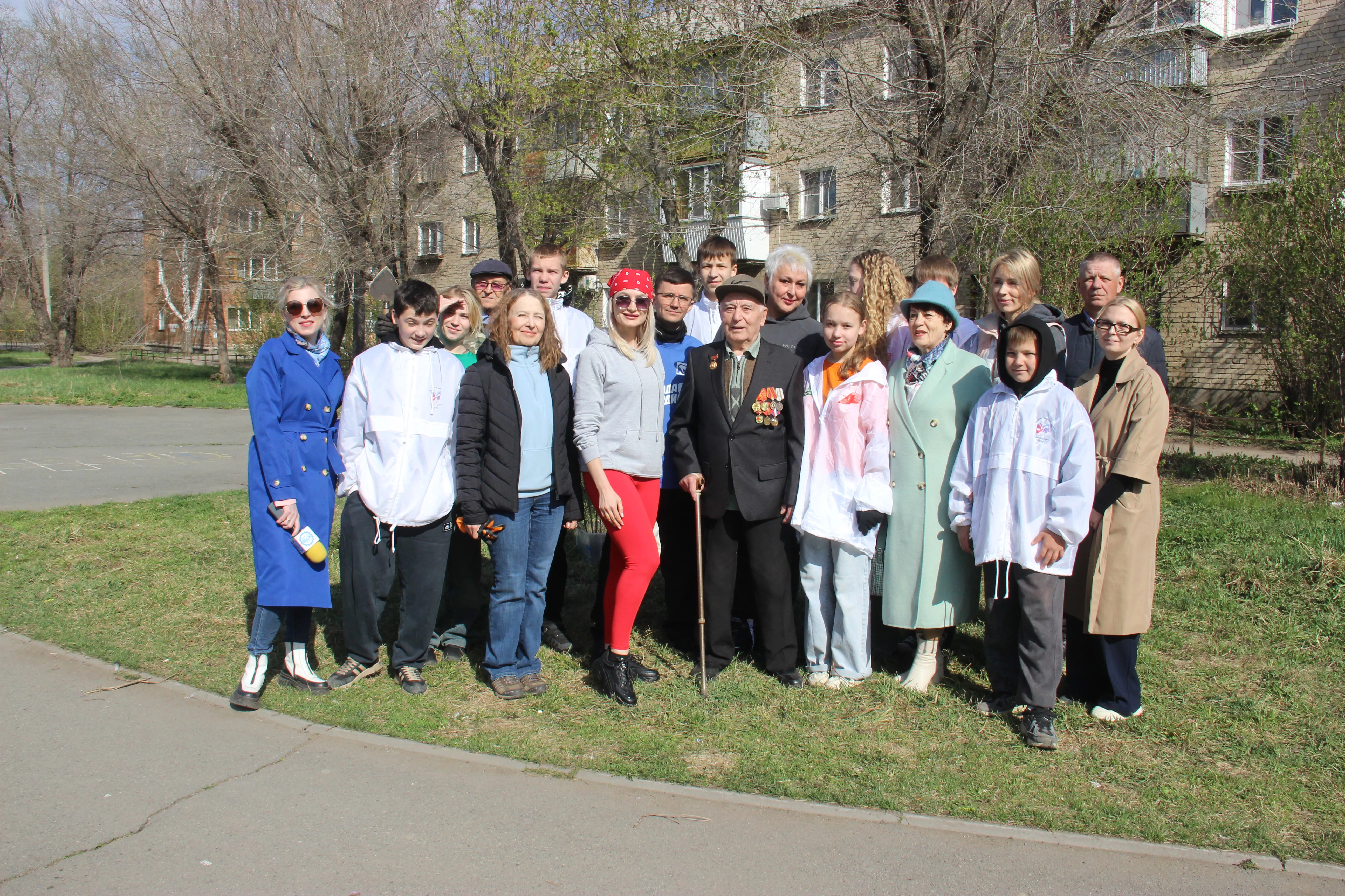 Память о героях живёт в сердцах: в Копейске прошла патриотическая высадка деревьев