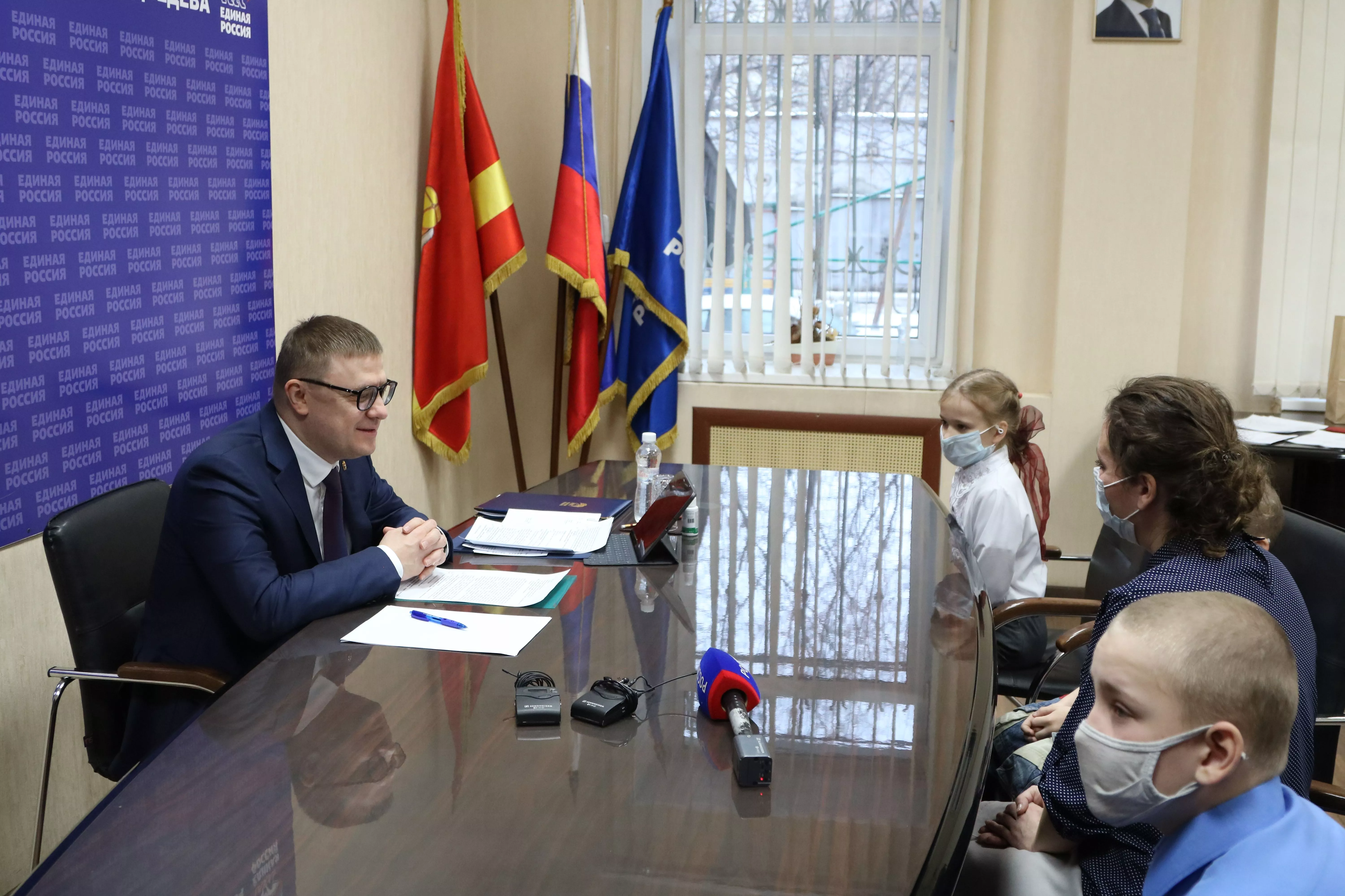 Ключевые направления  в сфере материнства, детства и семьи определила "Единая Россия"