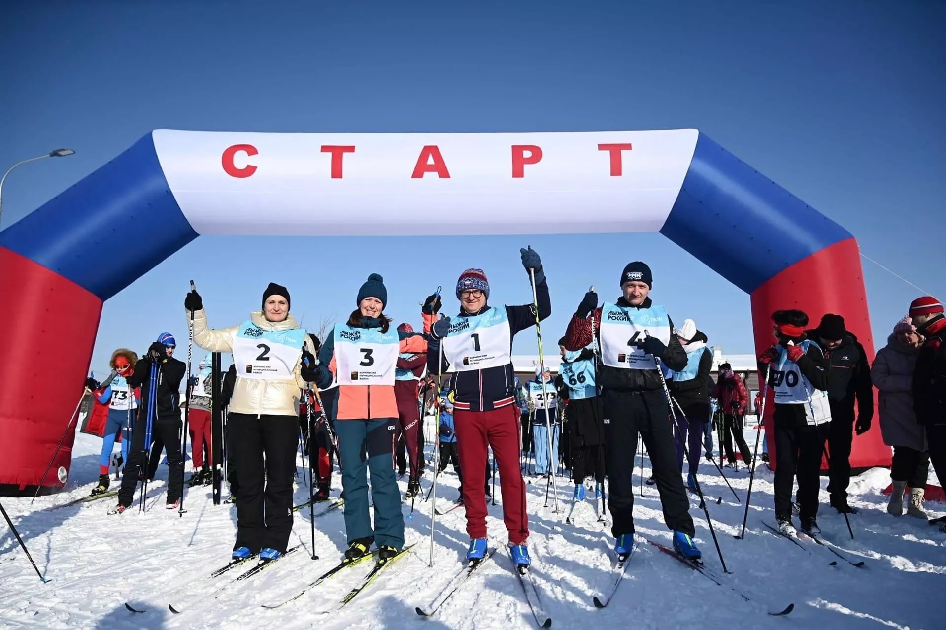 Алексей Текслер принял участие во Всероссийской лыжной гонке «Лыжня России»