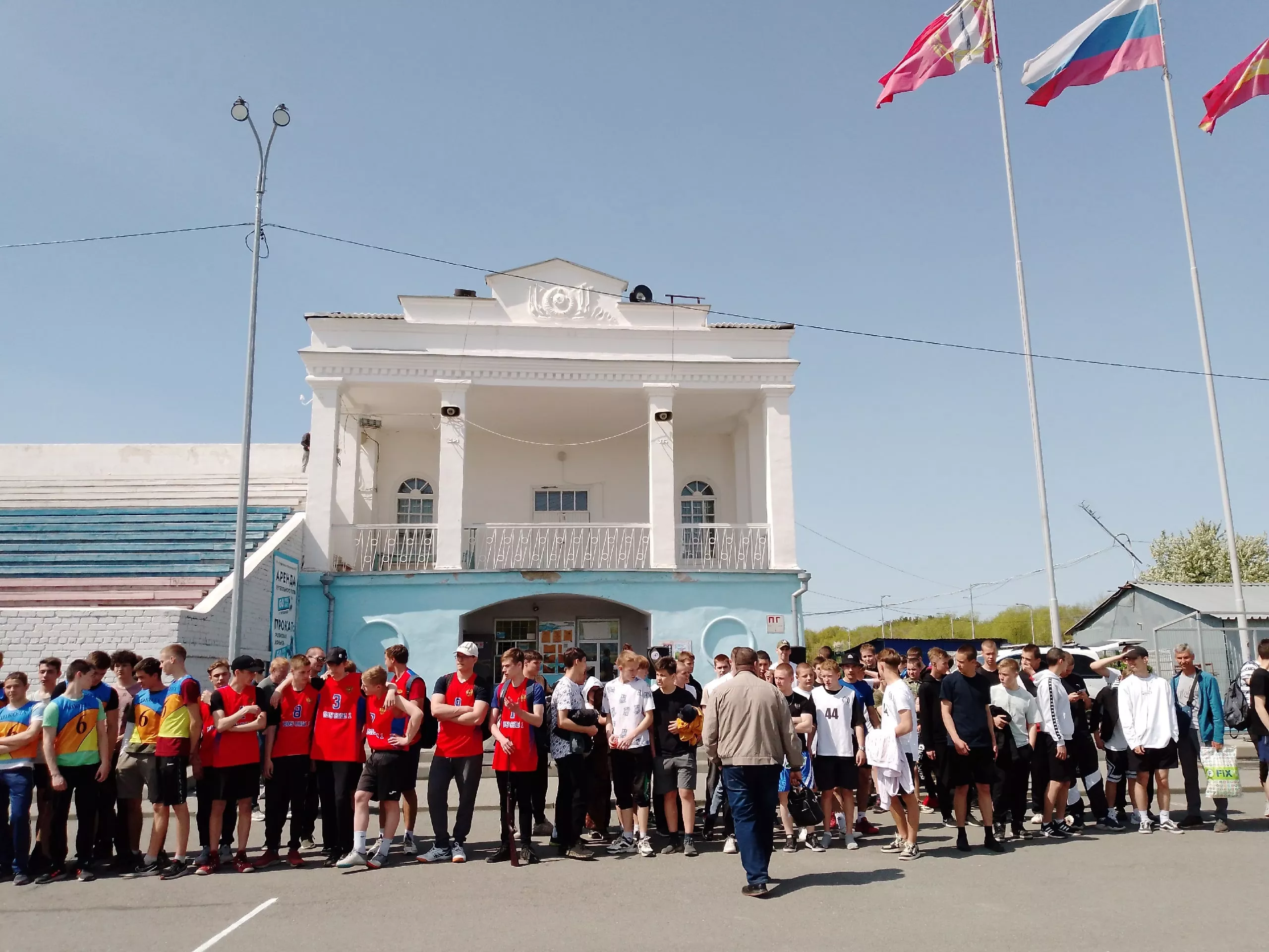 Сегодня состоялось открытие традиционной военизированной-комбинированной эстафеты среди юношей допризывного возраста, посвященной Дню Победы