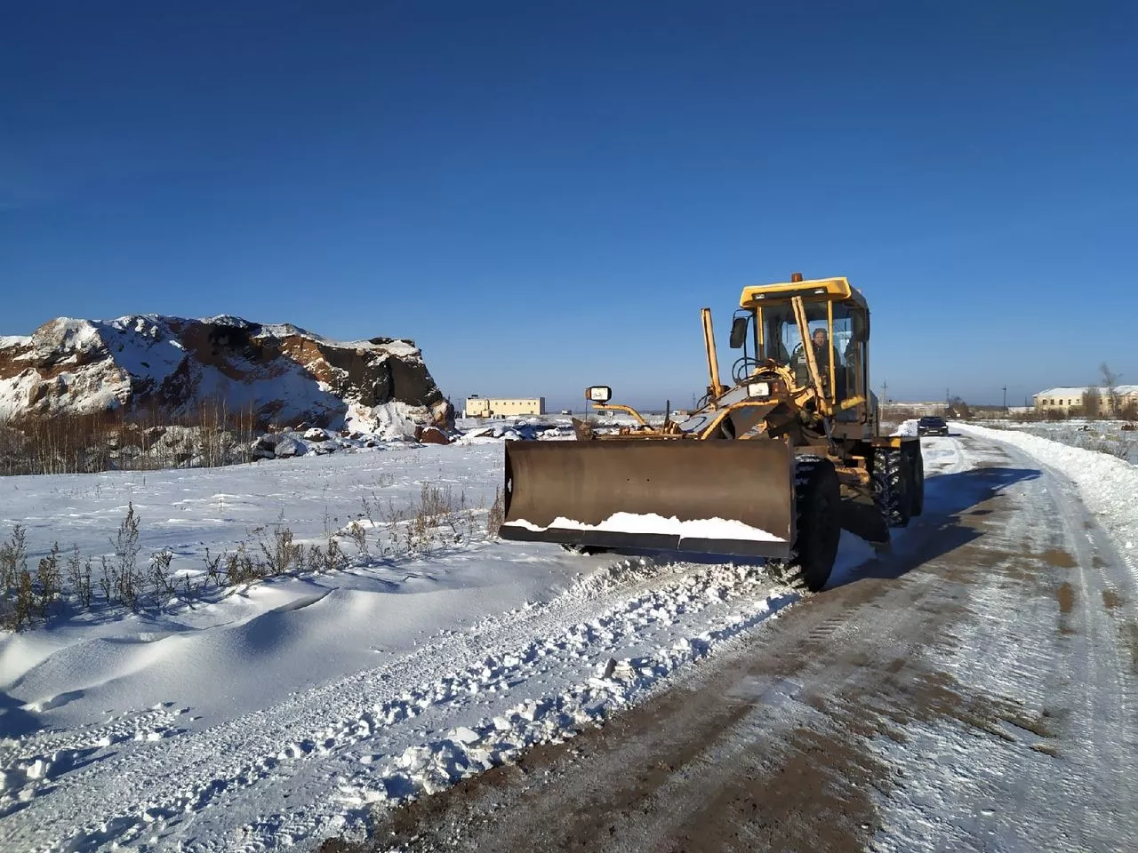Уборка снега на улицах Копейска ведется круглосуточно