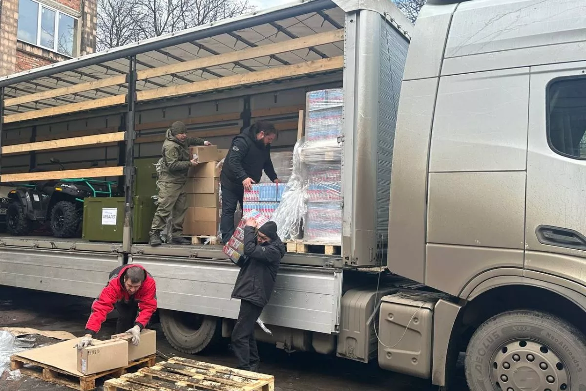Южноуральские единороссы отправили очередной гуманитарный груз в Ясиноватую и Авдеевку