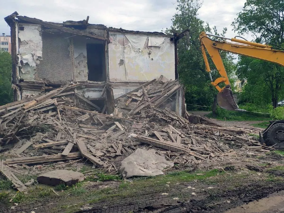 В Копейске приступили к сносу расселенных домов