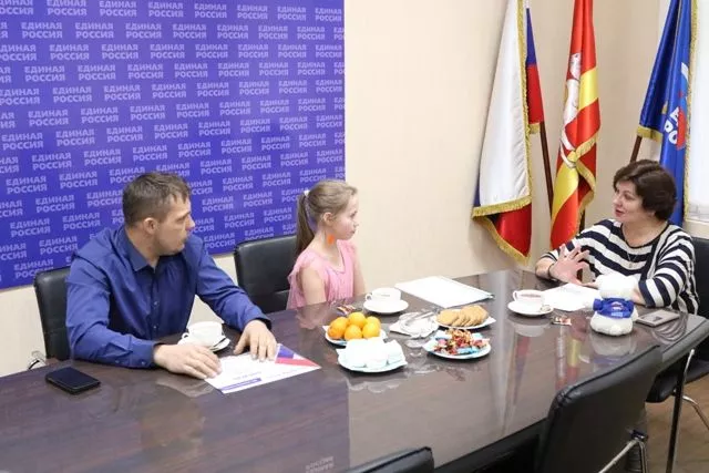 Президенту предложат полностью оплачивать больничные родителям дошкольников