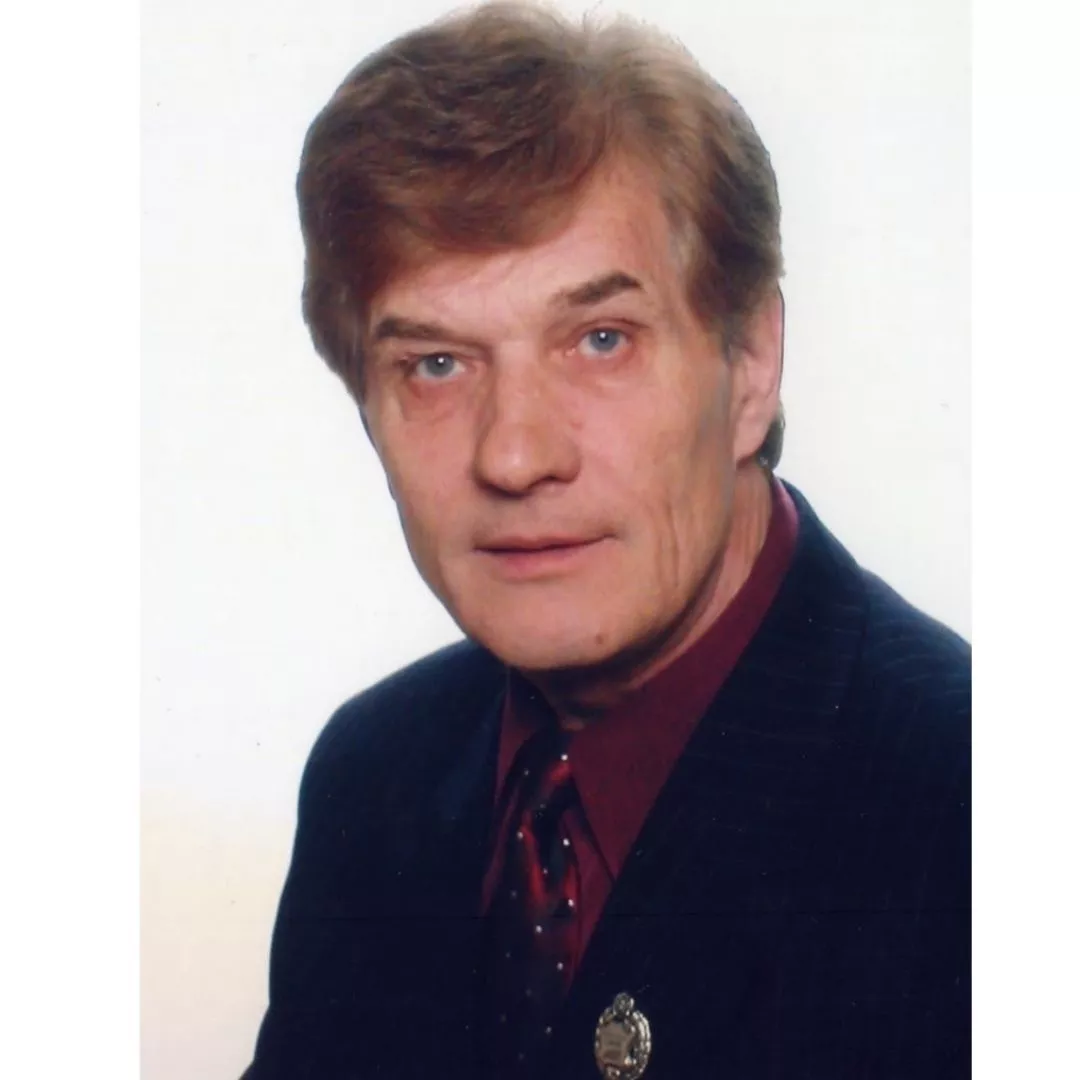 Ушел из жизни копейский исполнитель заслуженный артист РФ Виталий Суховерхий