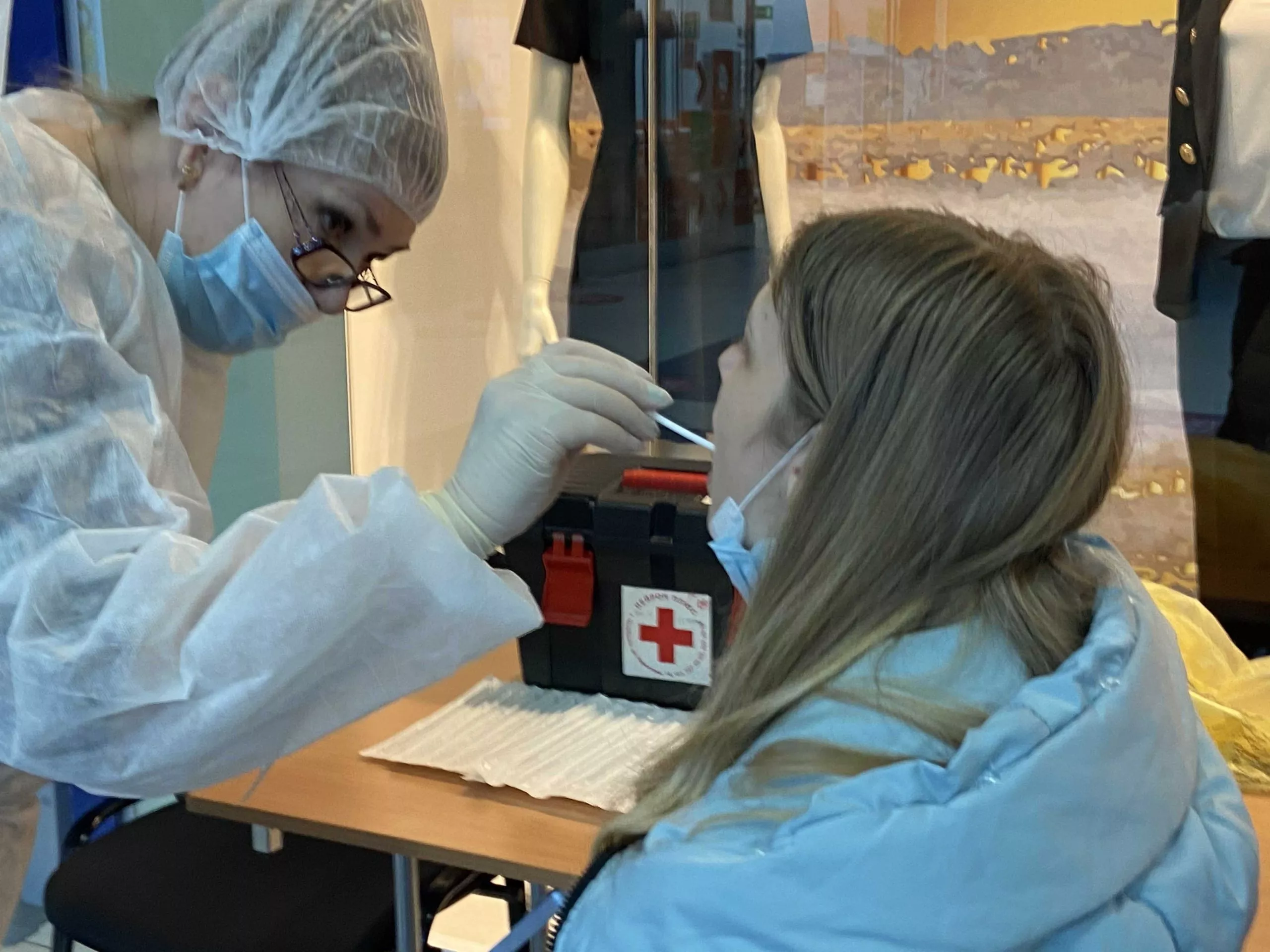 Сегодня можно бесплатно пройти тест на ковид в ТРК «Слава» в Копейске