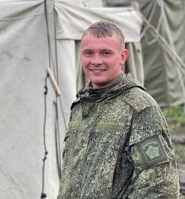 «Пойду на фронт, даже не отговаривай». О погибшем копейчанине с позывным Танк рассказали его родные