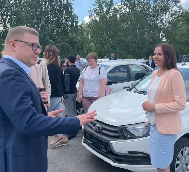 В горбольницу № 3 Копейска поступили новые автомобили и оборудование