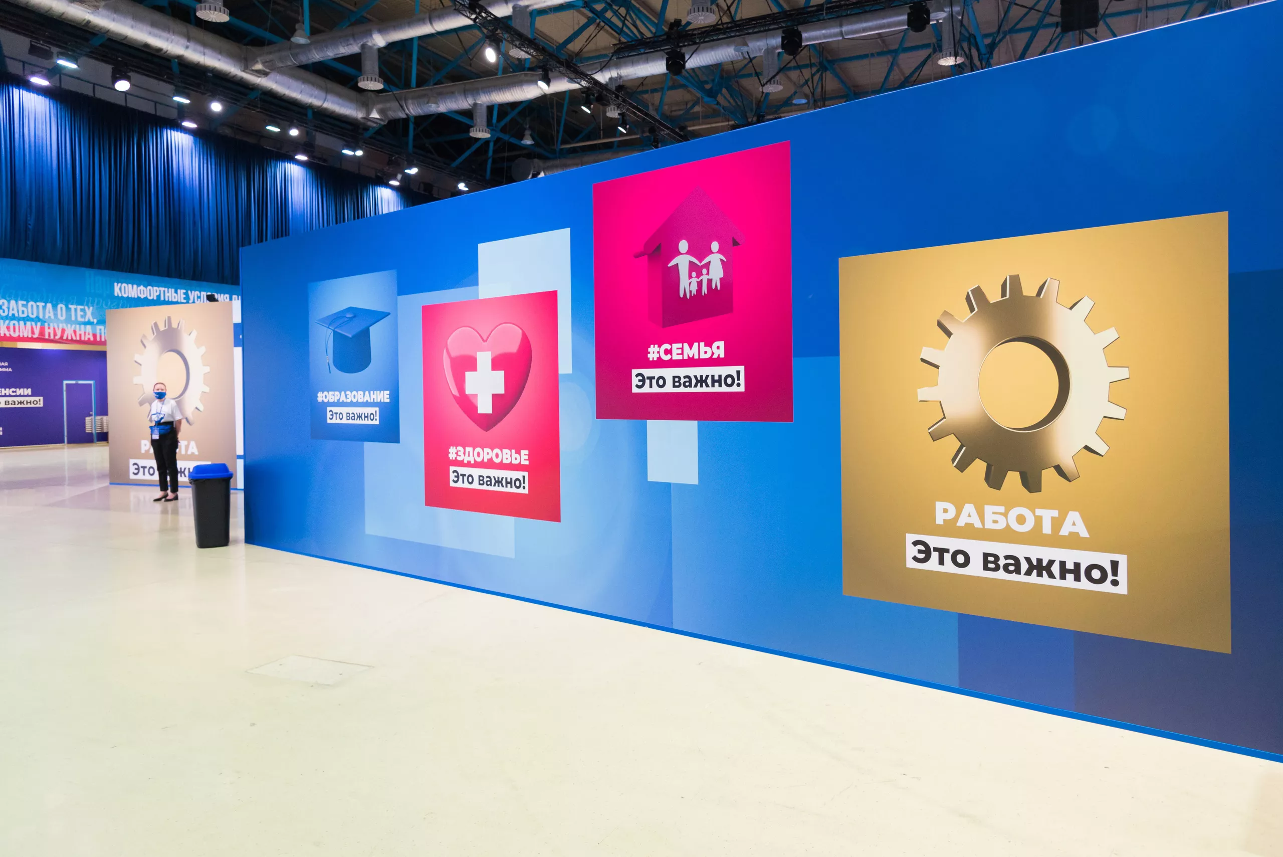 «Единая Россия» учла предложения регионов в программе обновления парка «скорых» и школьных автобусов