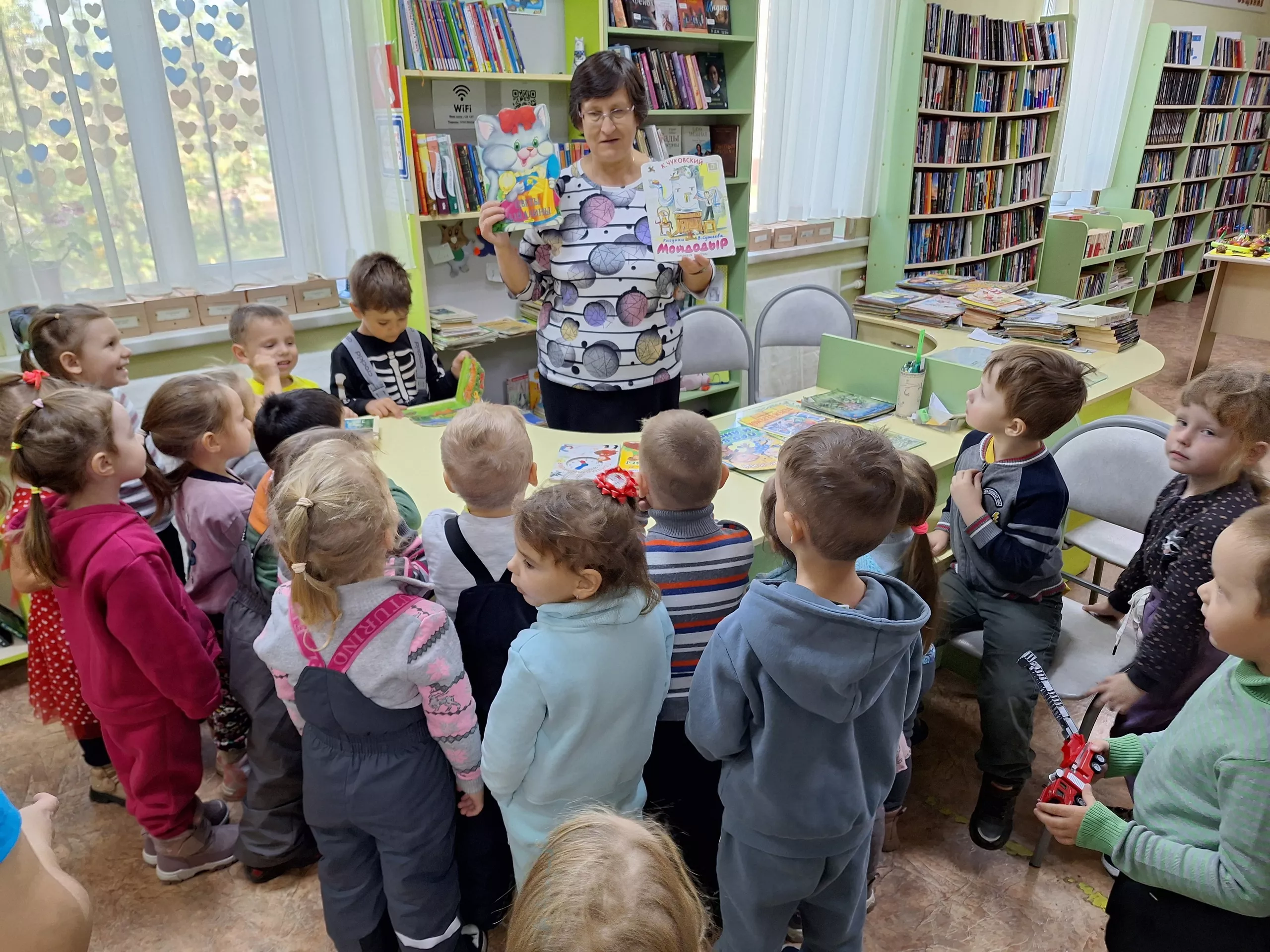 В Копейске дошкольники познакомились с библиотекой