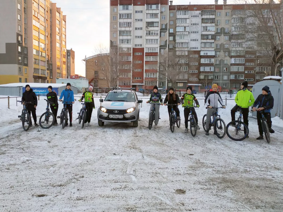 Для копейских велосипедистов приобрели новый автомобиль и велосипеды