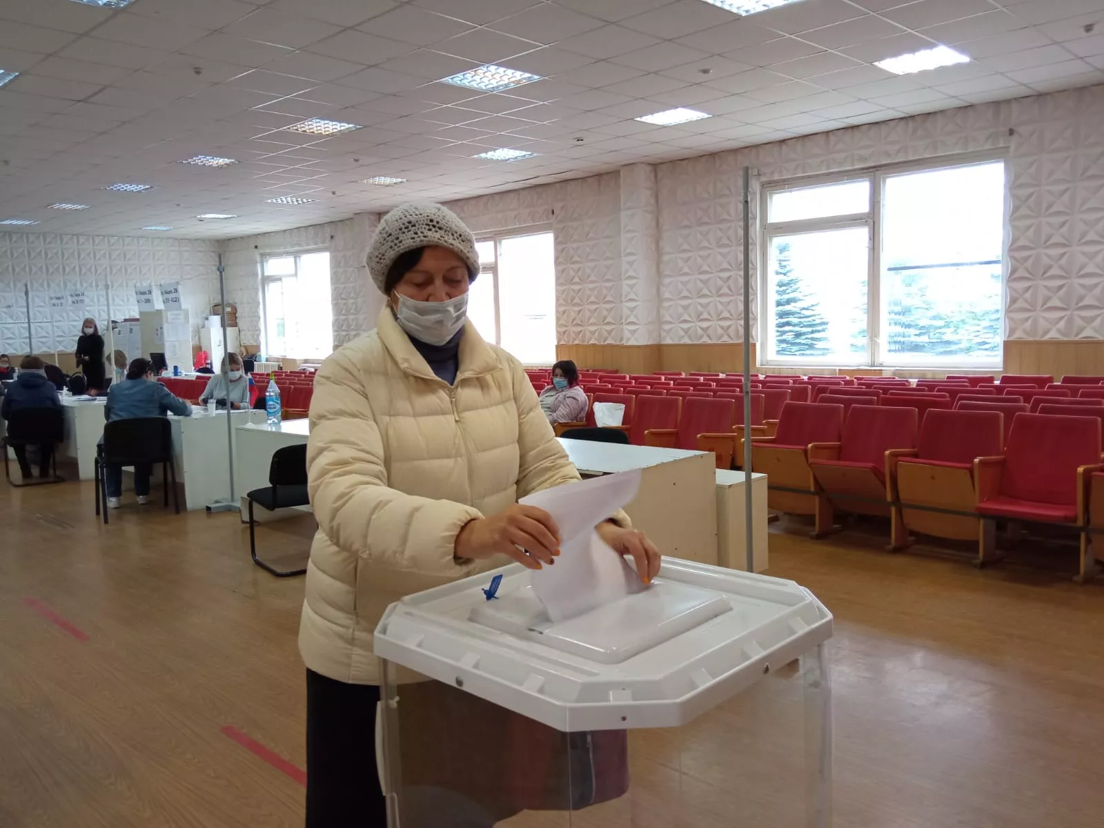 Озвучены первые предварительные данные по явке избирателей на выборы 2021