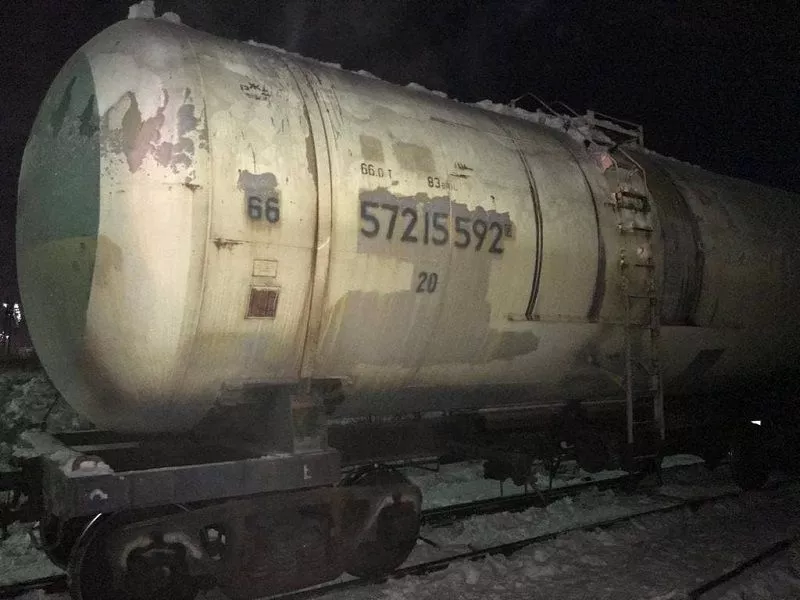 В Челябинске сошел с рельсов вагон с бензином и два пустых вагона