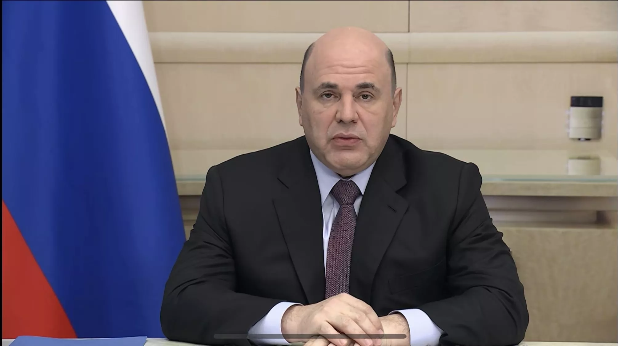 В России начинаются выплаты нового ежемесячного пособия на детей от 8 до 17 лет