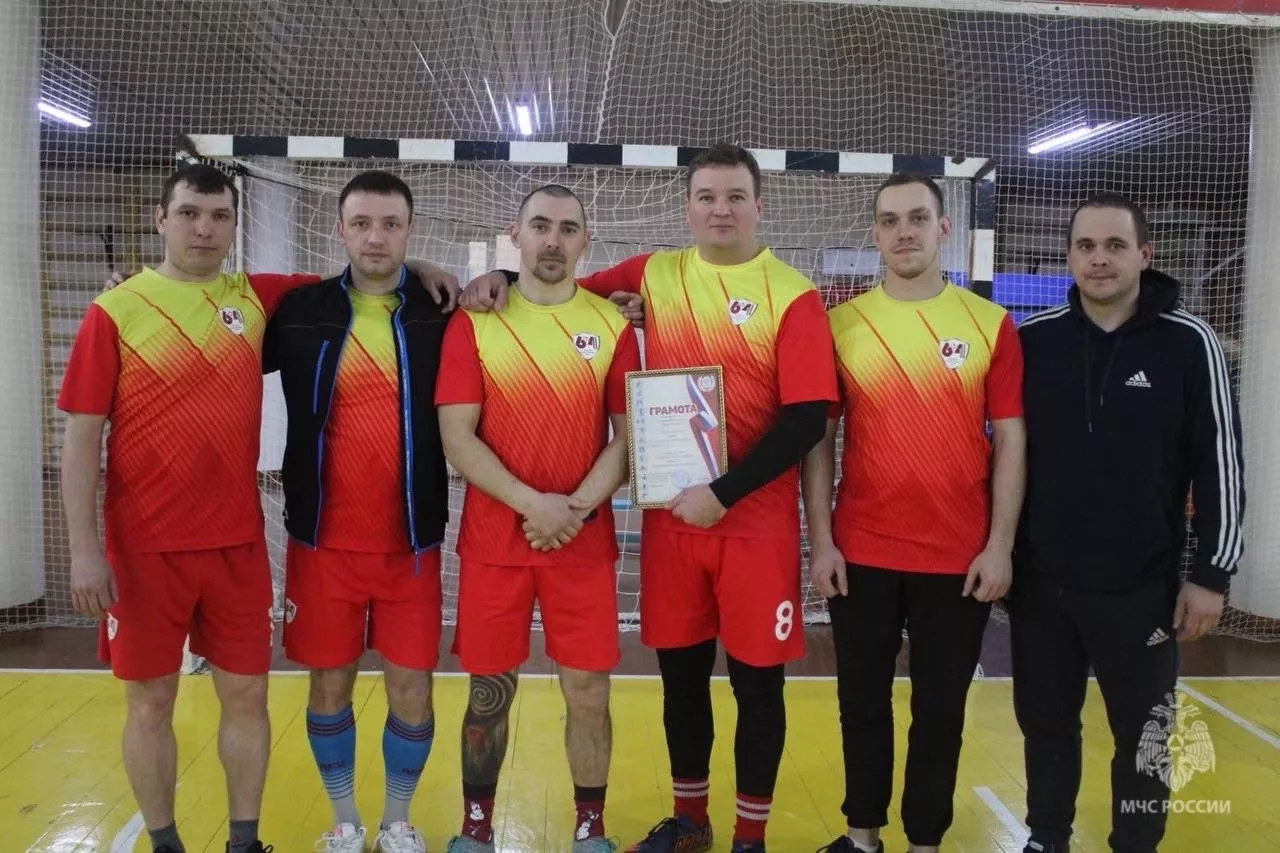 Турнир по мини-футболу в честь Дня защитника Отечества прошел в Миасском