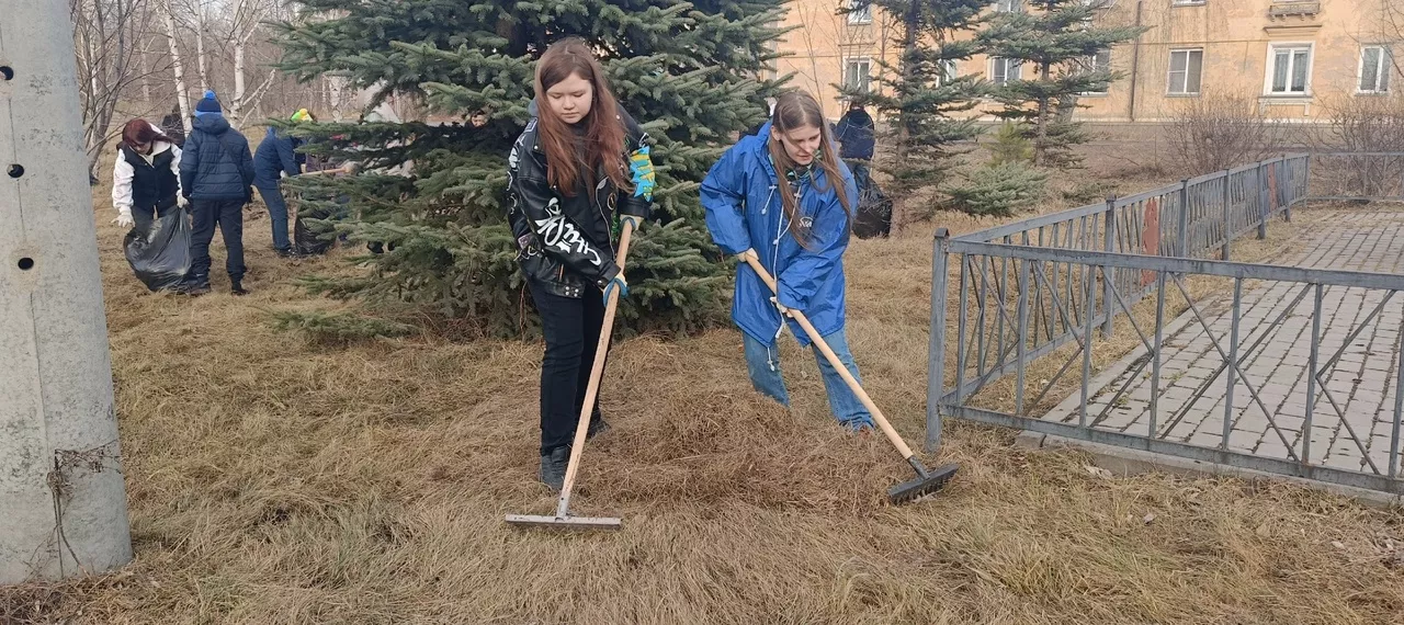 Копейск активно готовится к майским праздникам: городские власти контролируют уборку территорий