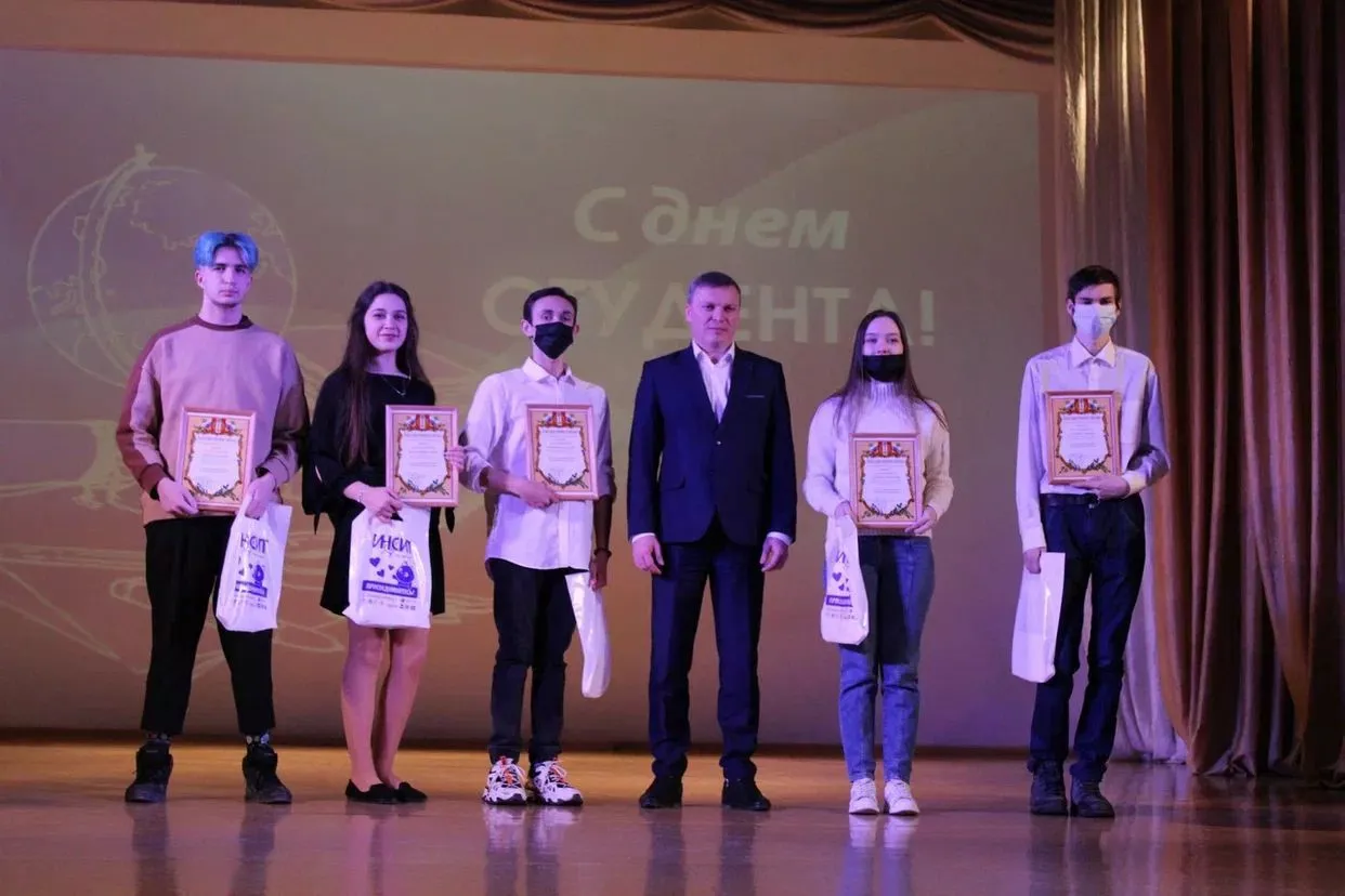 В Копейске наградили лучших студентов колледжей и техникумов