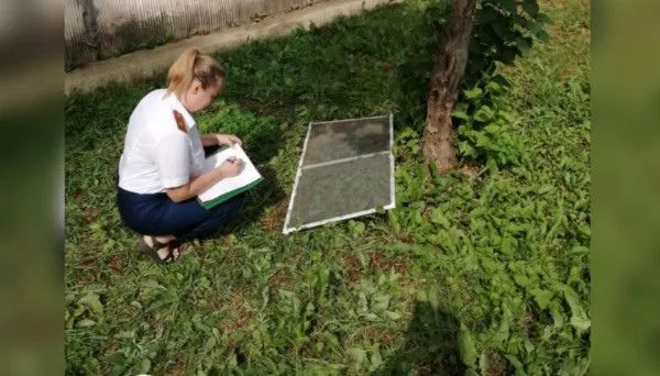 На Южном Урале 5-летний мальчик выпал из окна 5-го этажа