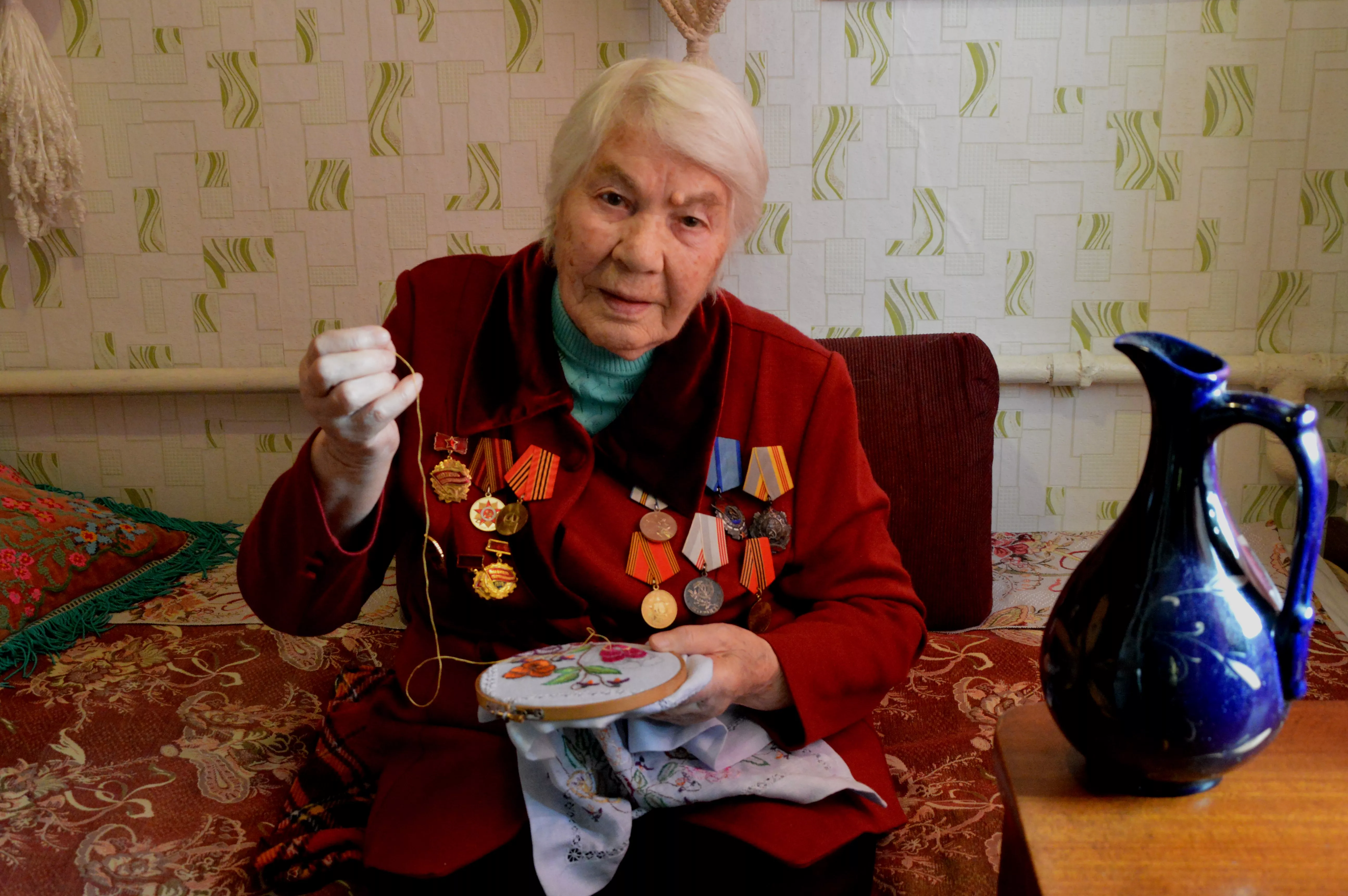 Рукодельница из Копейска мечтает сделать портрет Президента 