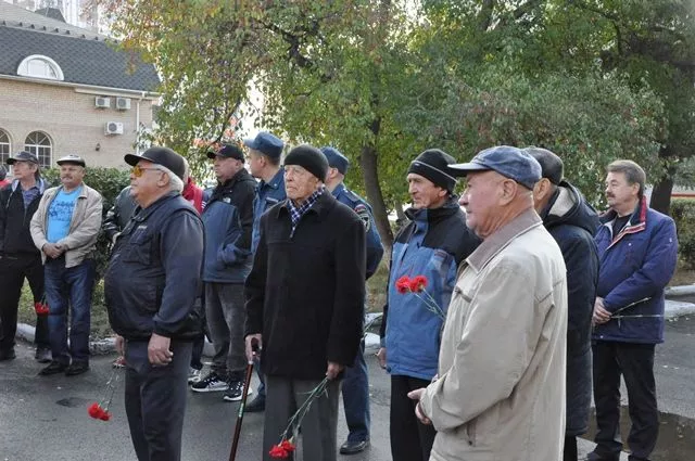 Копейчане почтили память погибших шахтеров и горноспасателей