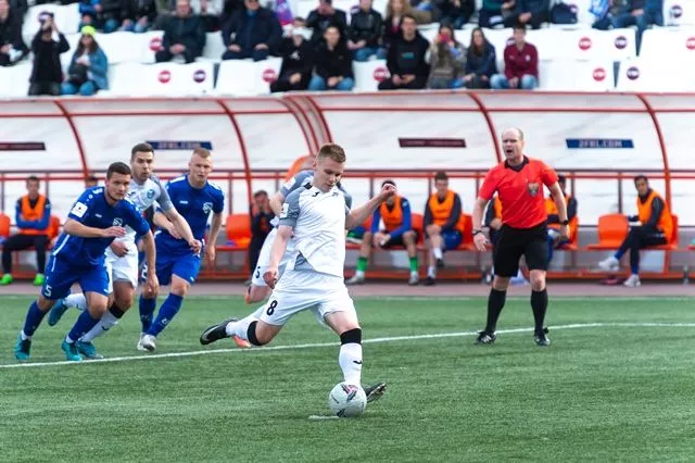 Футболисты «Челябинска» вышли на финишную прямую первенства России