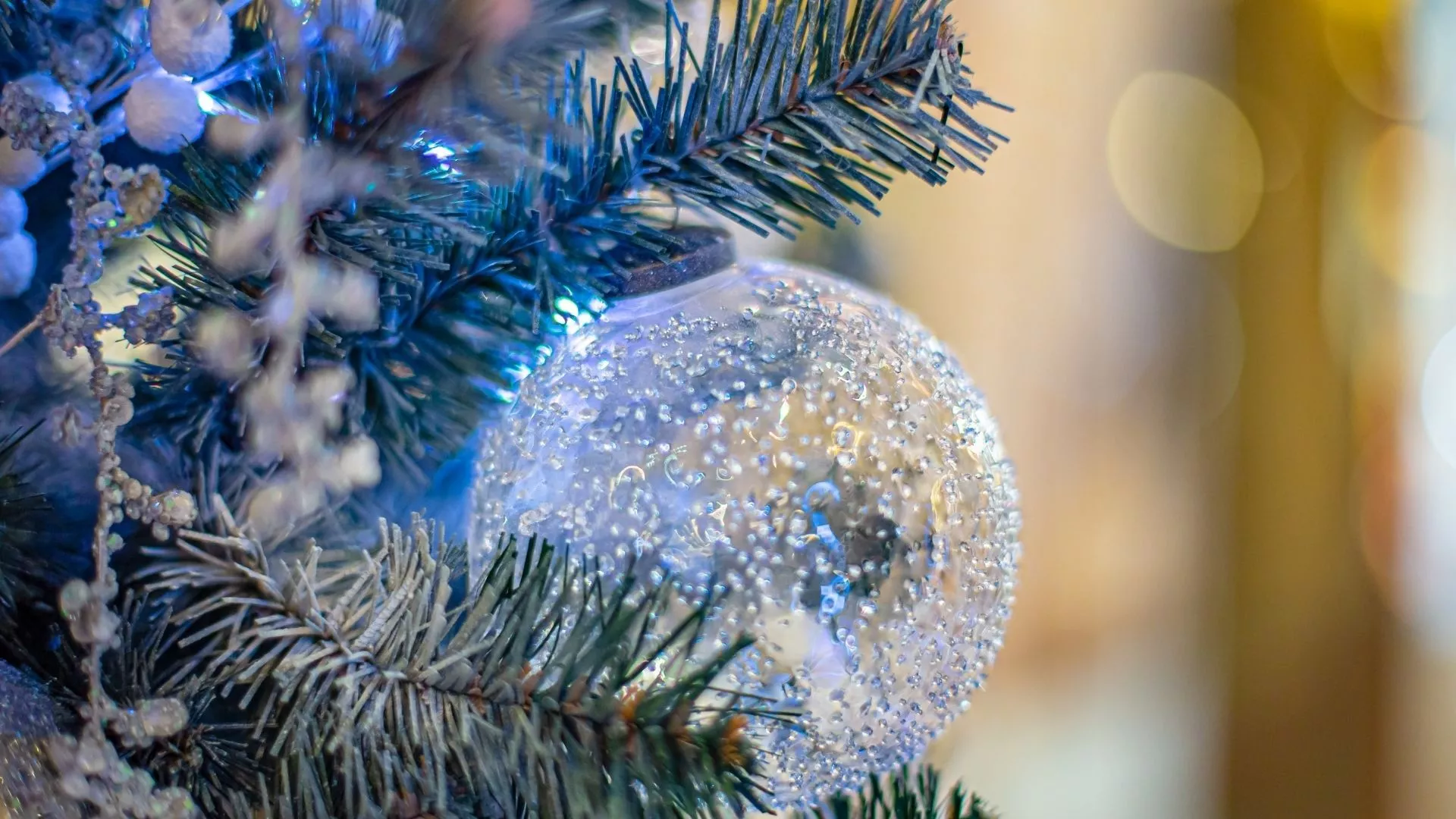 В ледовом городке установят светящийся шар для красивых селфи