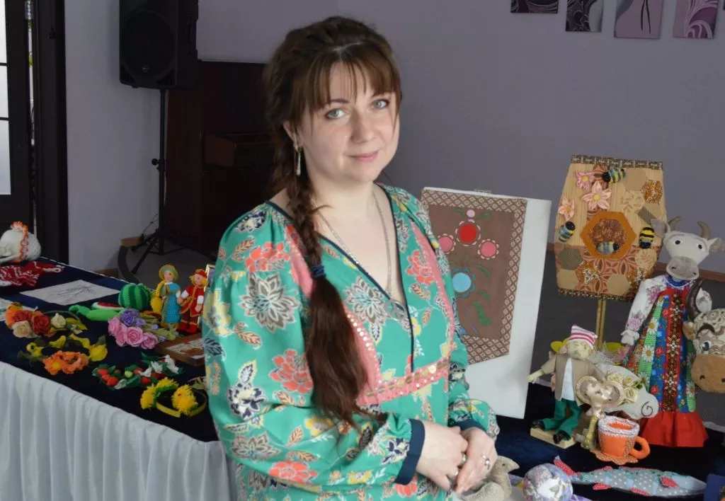 Копейчанка создает авторских кукол