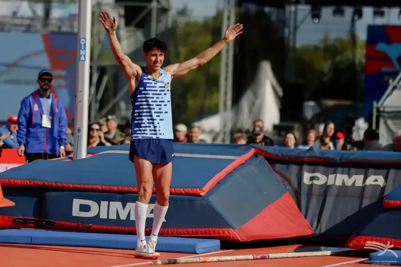 Копейчанин завоевал бронзу на чемпионате России по лёгкой атлетике