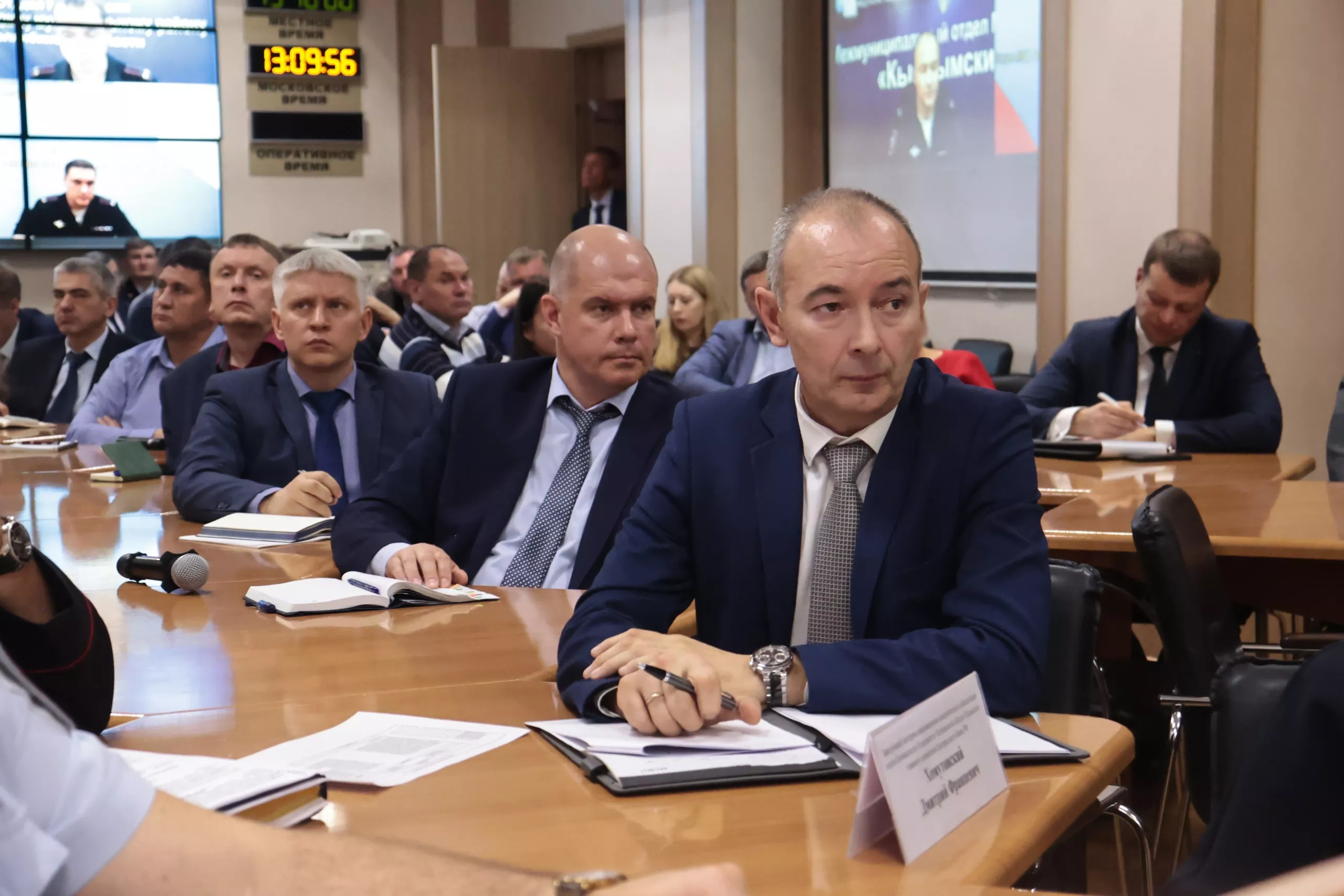 Сергей Космачев провел областное совещание с представителями банков и заместителями губернатора