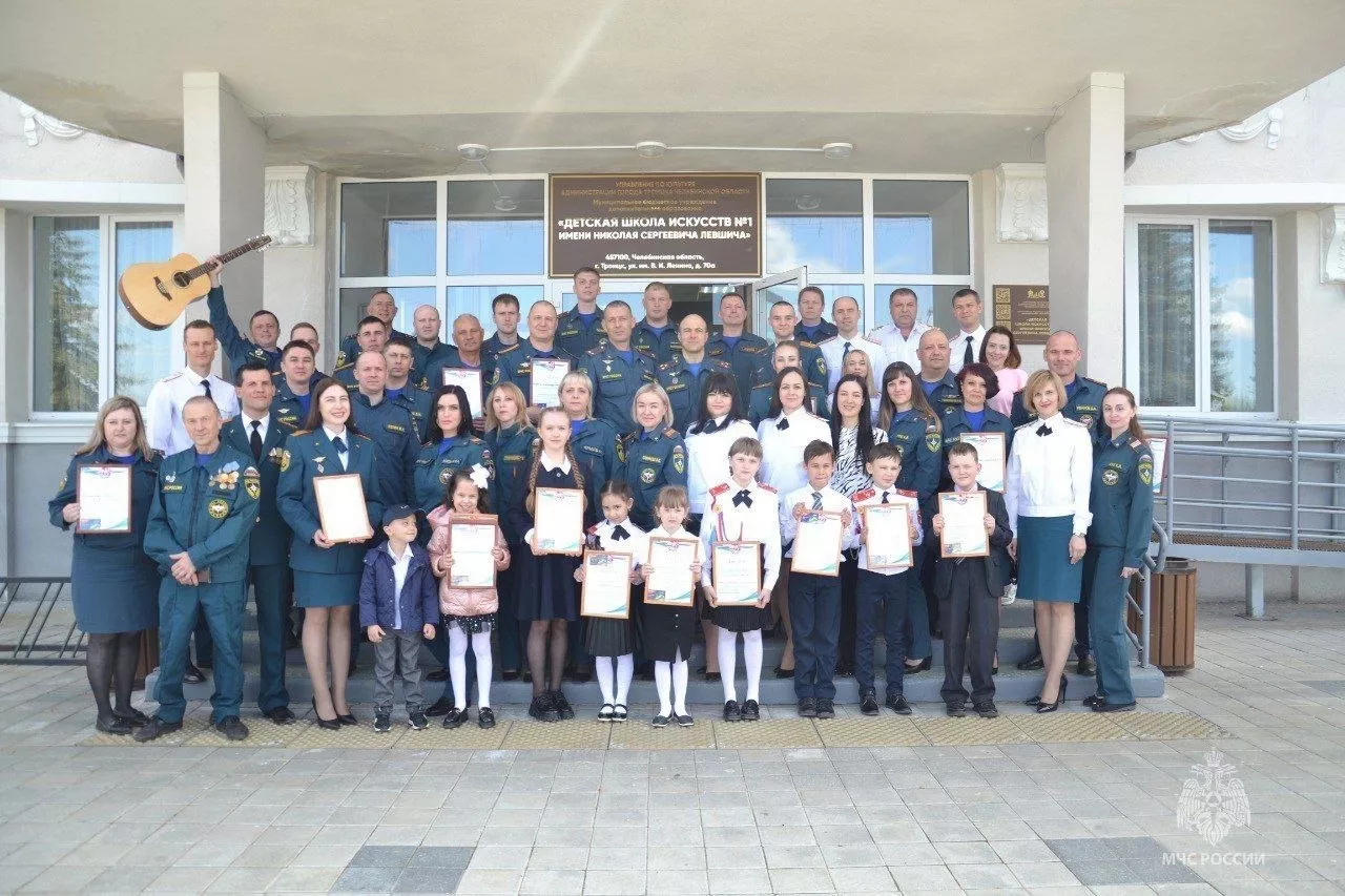 Сотрудники МЧС показали свое мастерство на смотре-конкурсе в Троицке
