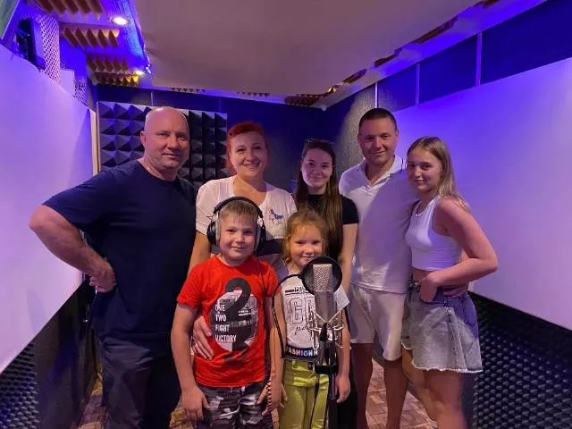 Многодетная семья Зеленовых: «По жизни идем с позитивом, с улыбкой и верой!»